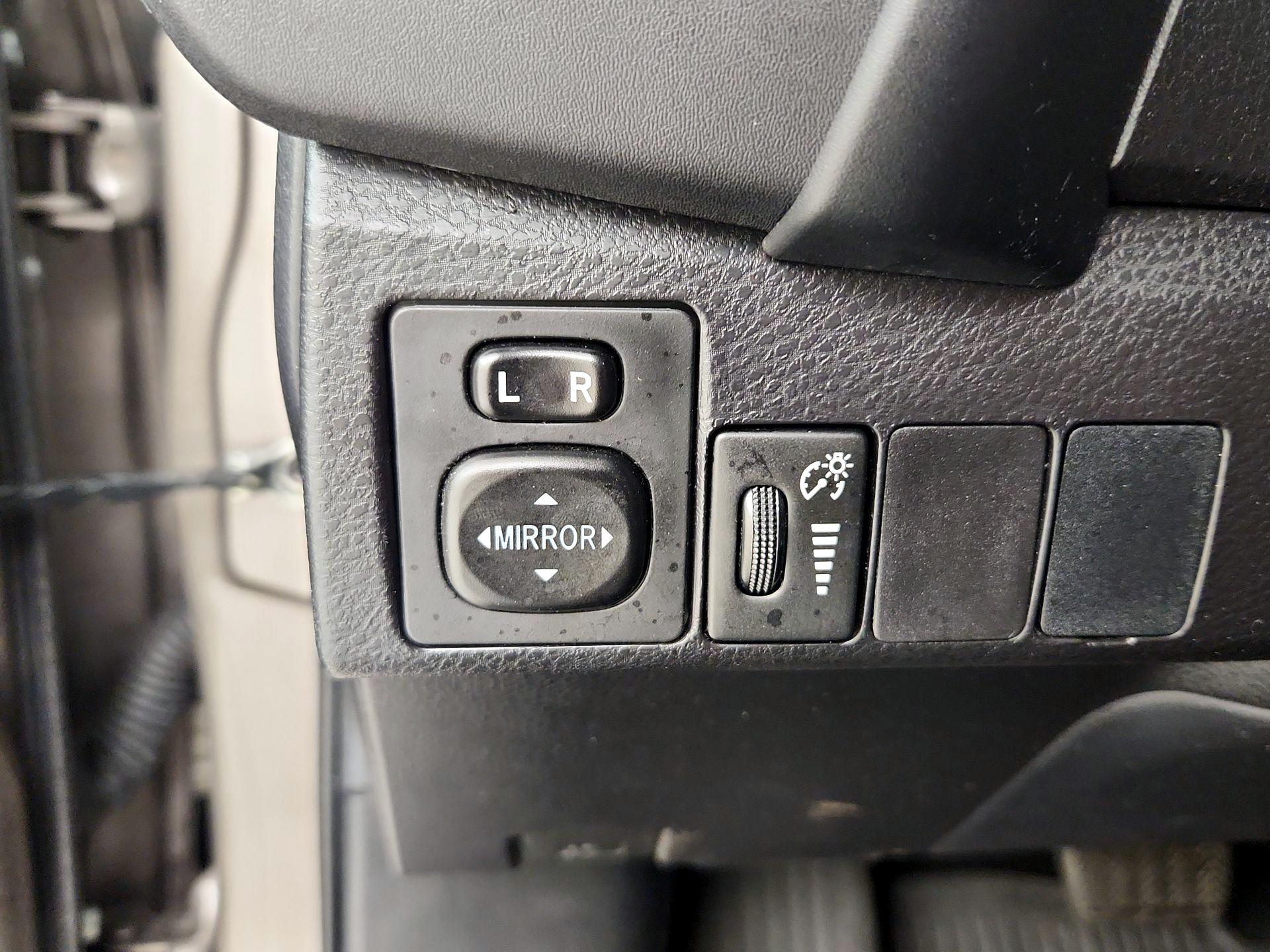 Thumbnail: 2017 Toyota Corolla - 13