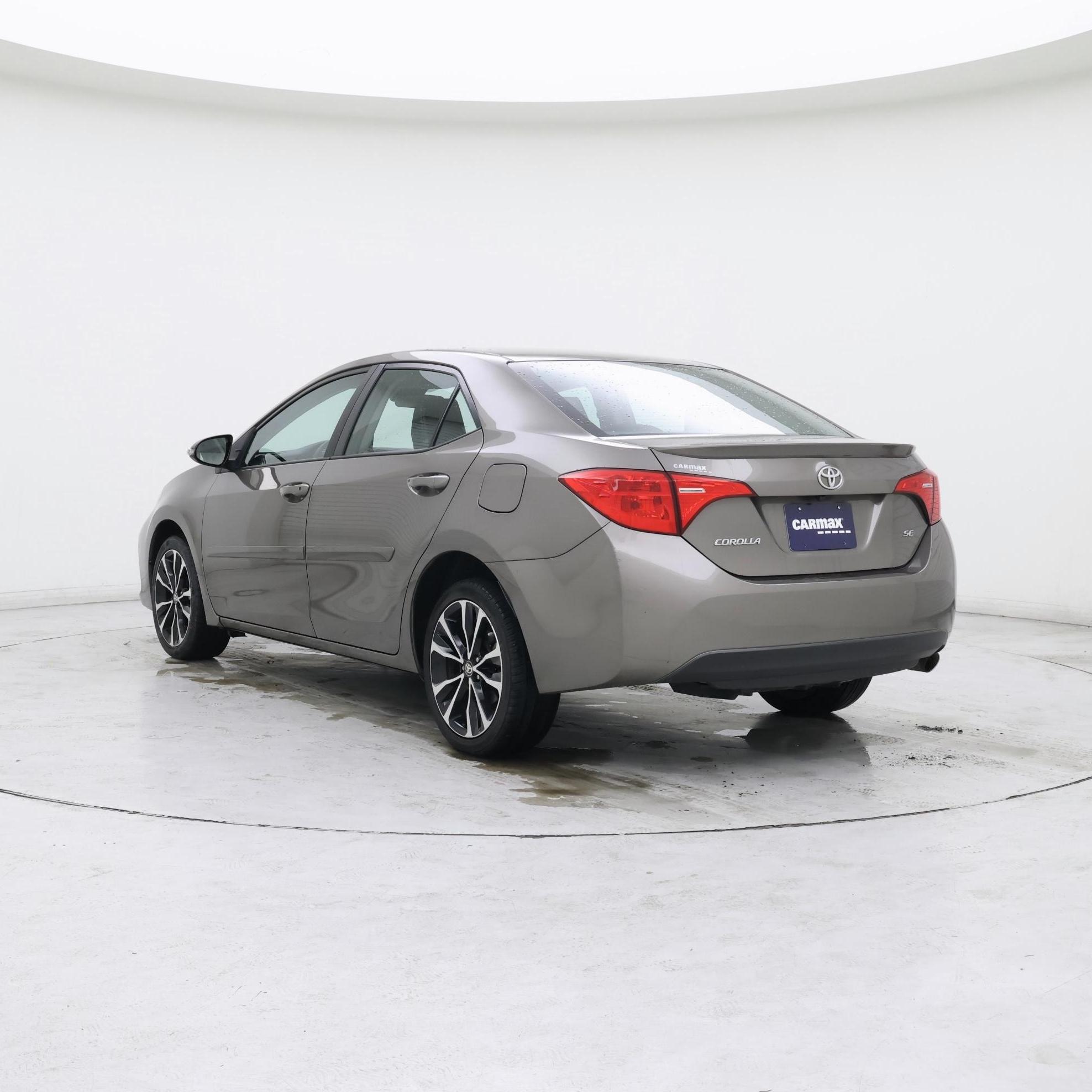 Thumbnail: 2017 Toyota Corolla - 2