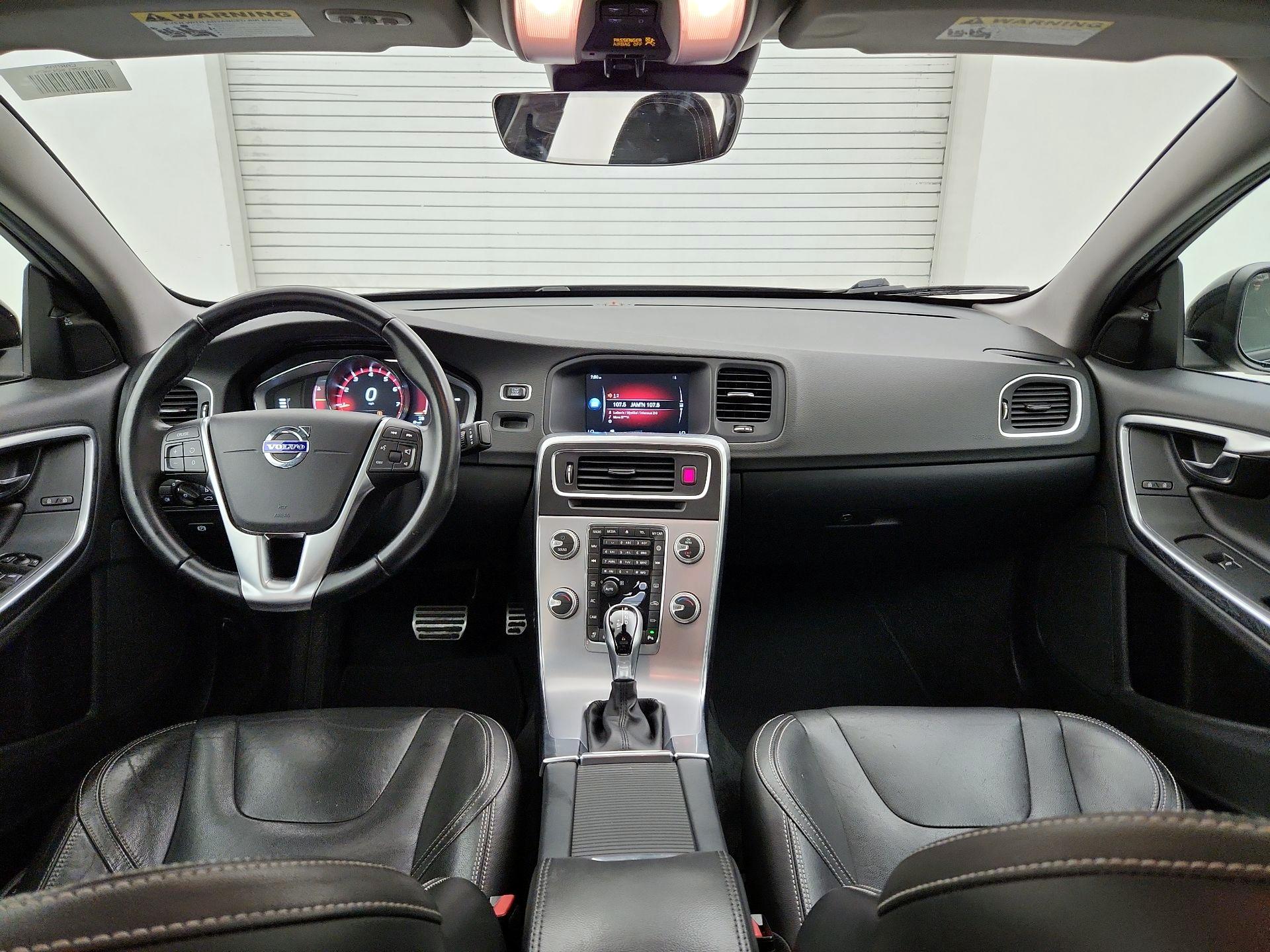Thumbnail: 2017 Volvo S60 - 9