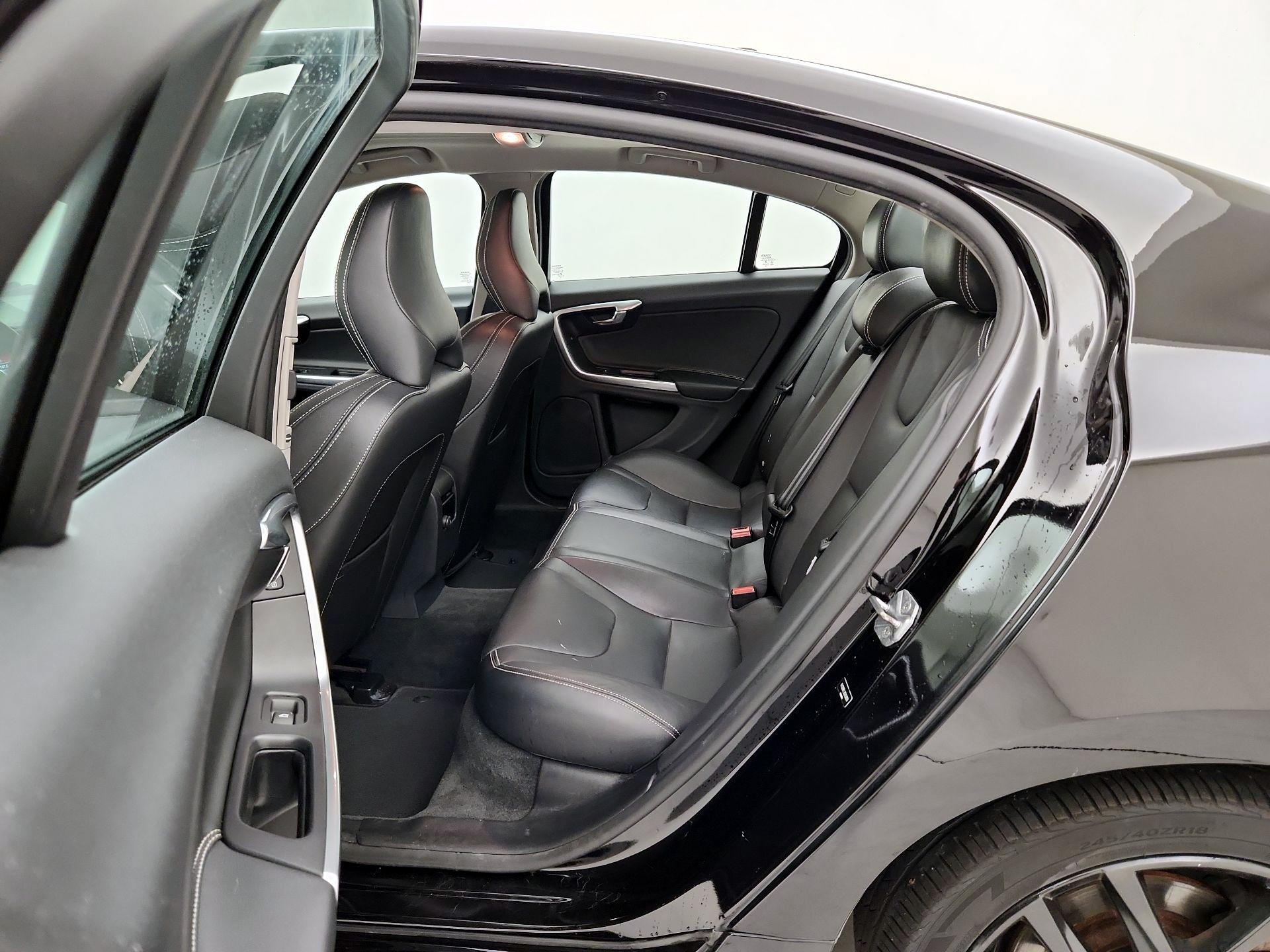 Thumbnail: 2017 Volvo S60 - 20