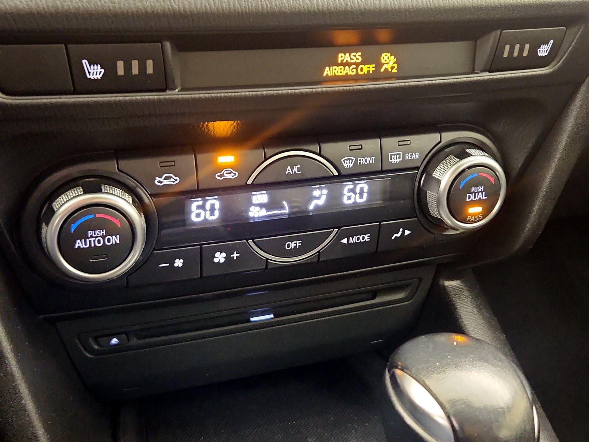 Thumbnail: 2015 Mazda Mazda3 - 17