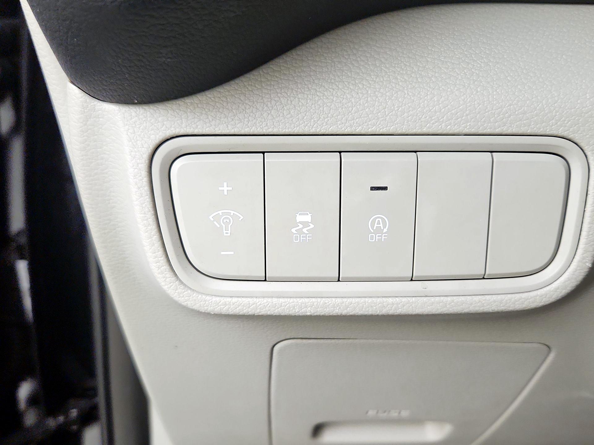 Thumbnail: 2023 Kia Soul - 13