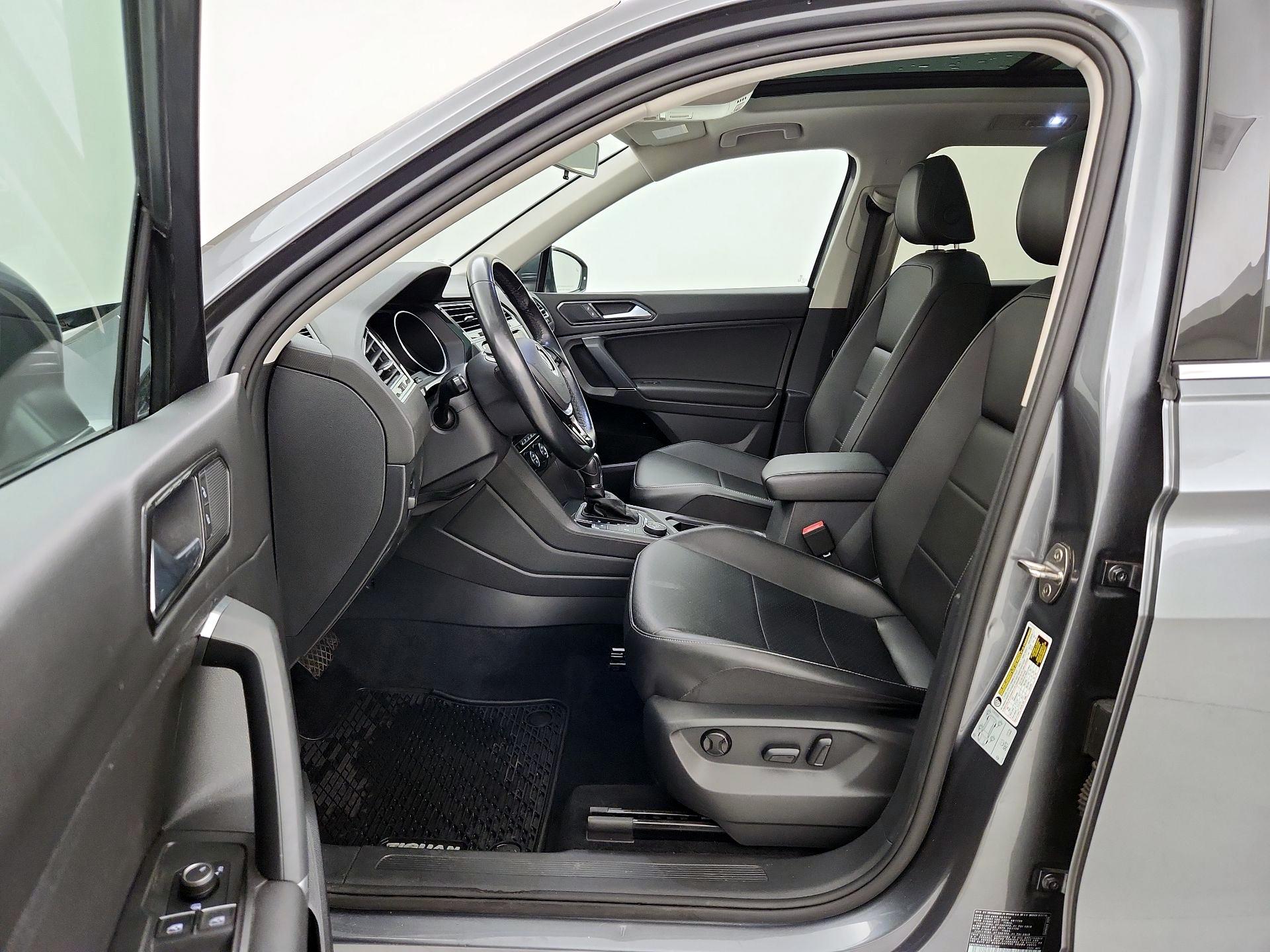 Thumbnail: 2018 Volkswagen Tiguan - 11