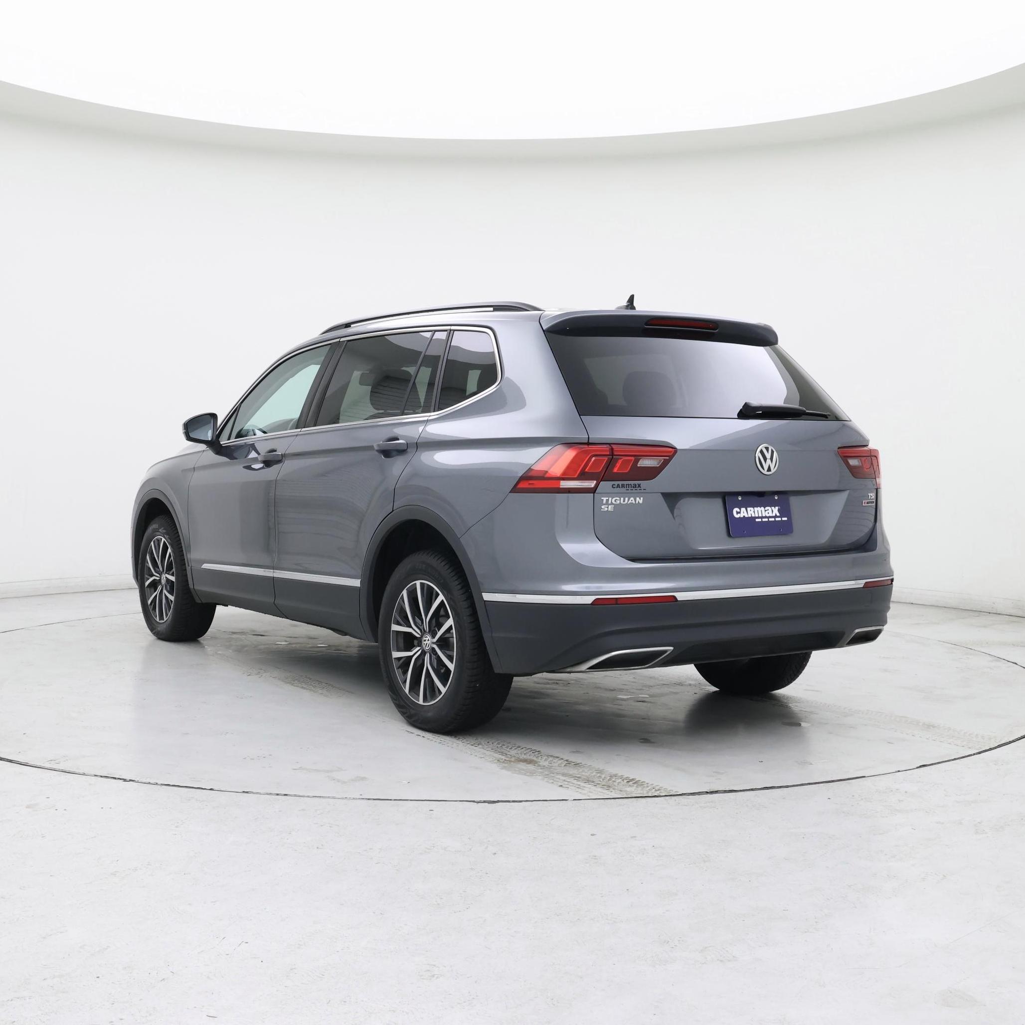 Thumbnail: 2018 Volkswagen Tiguan - 2