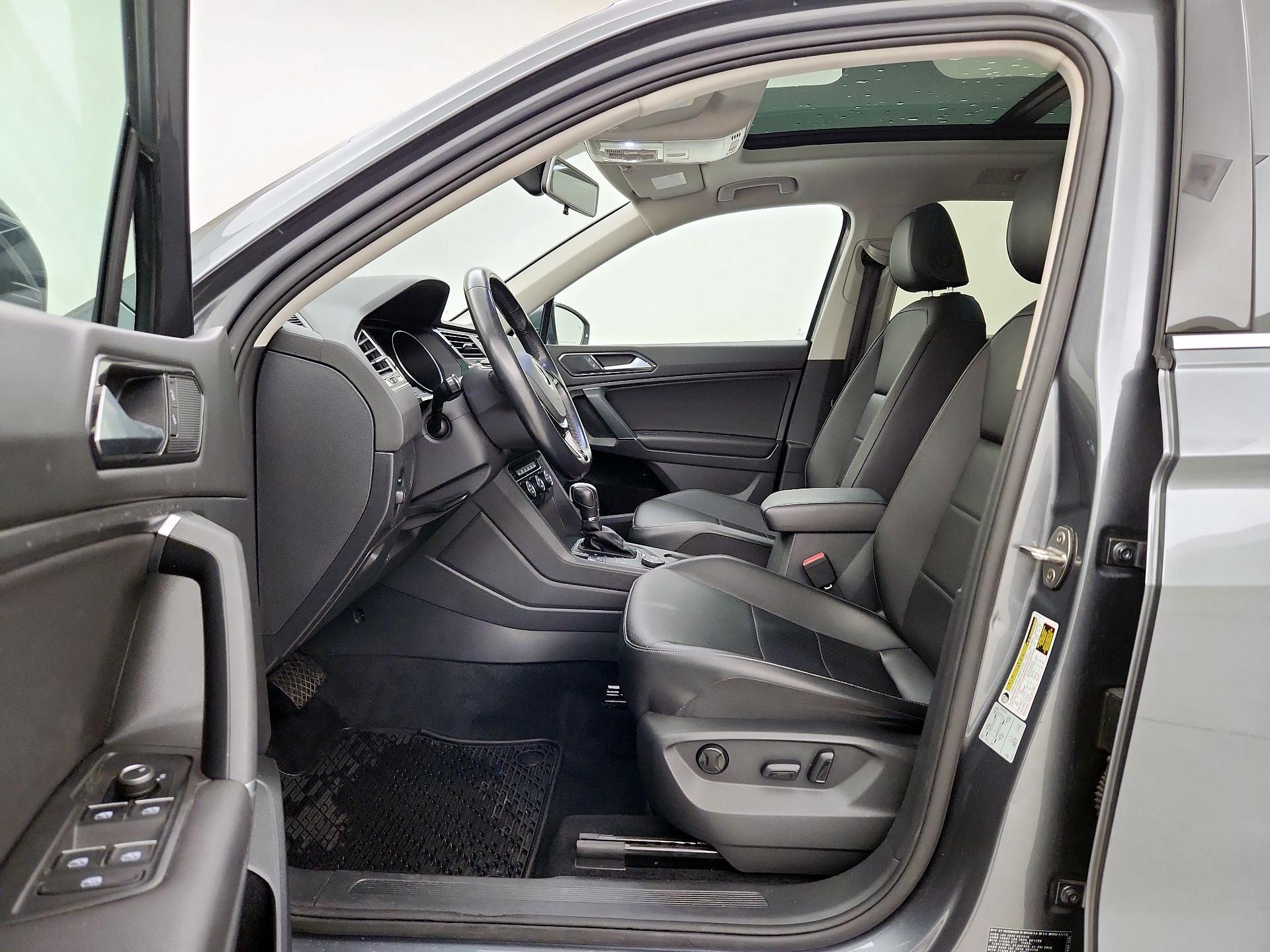 Thumbnail: 2018 Volkswagen Tiguan - 19