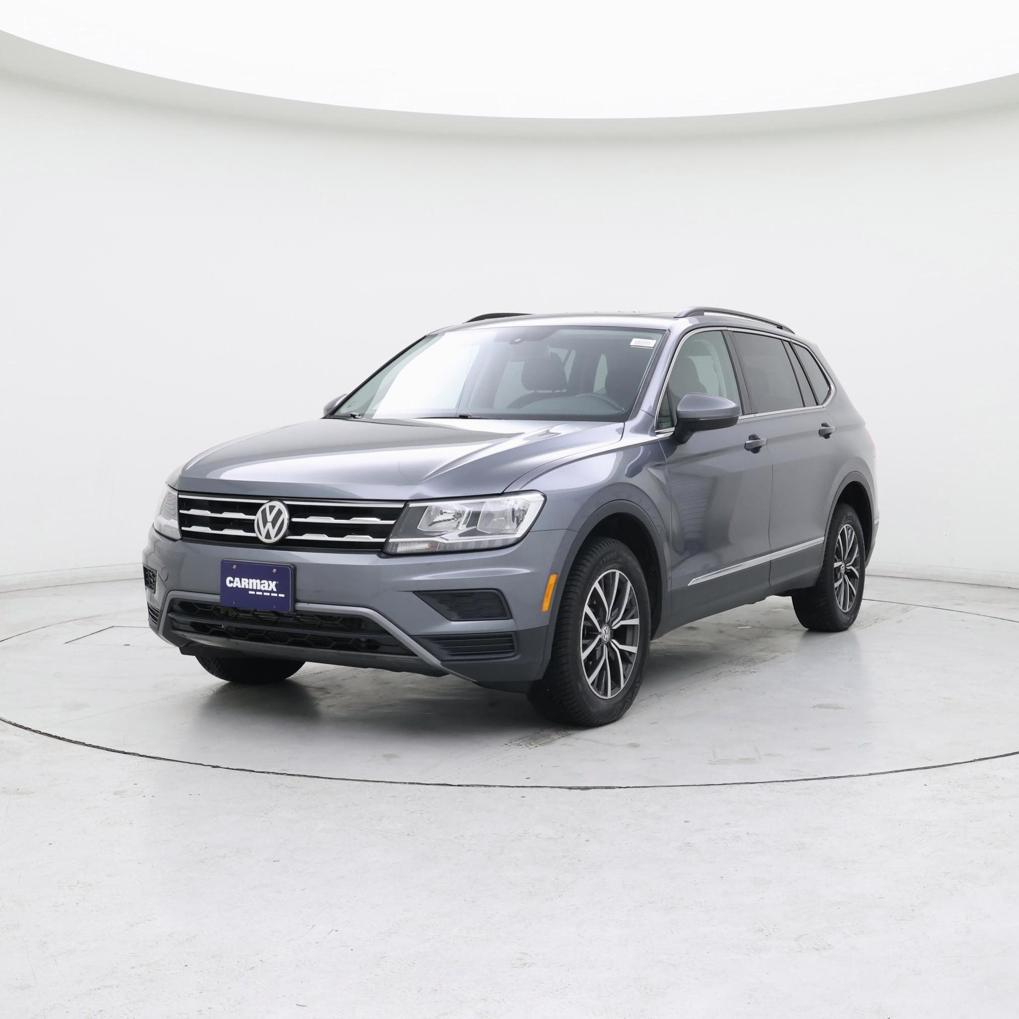 Thumbnail: 2018 Volkswagen Tiguan - 4