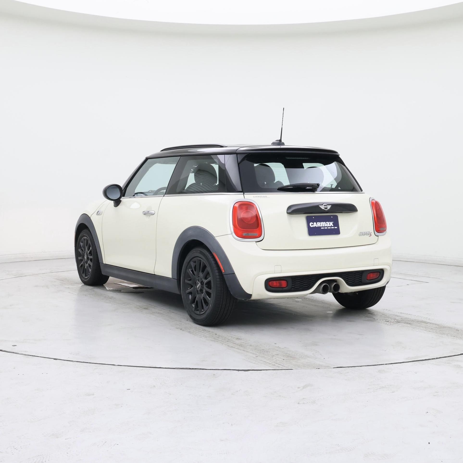 Thumbnail: 2015 MINI Cooper Hardtop - 2
