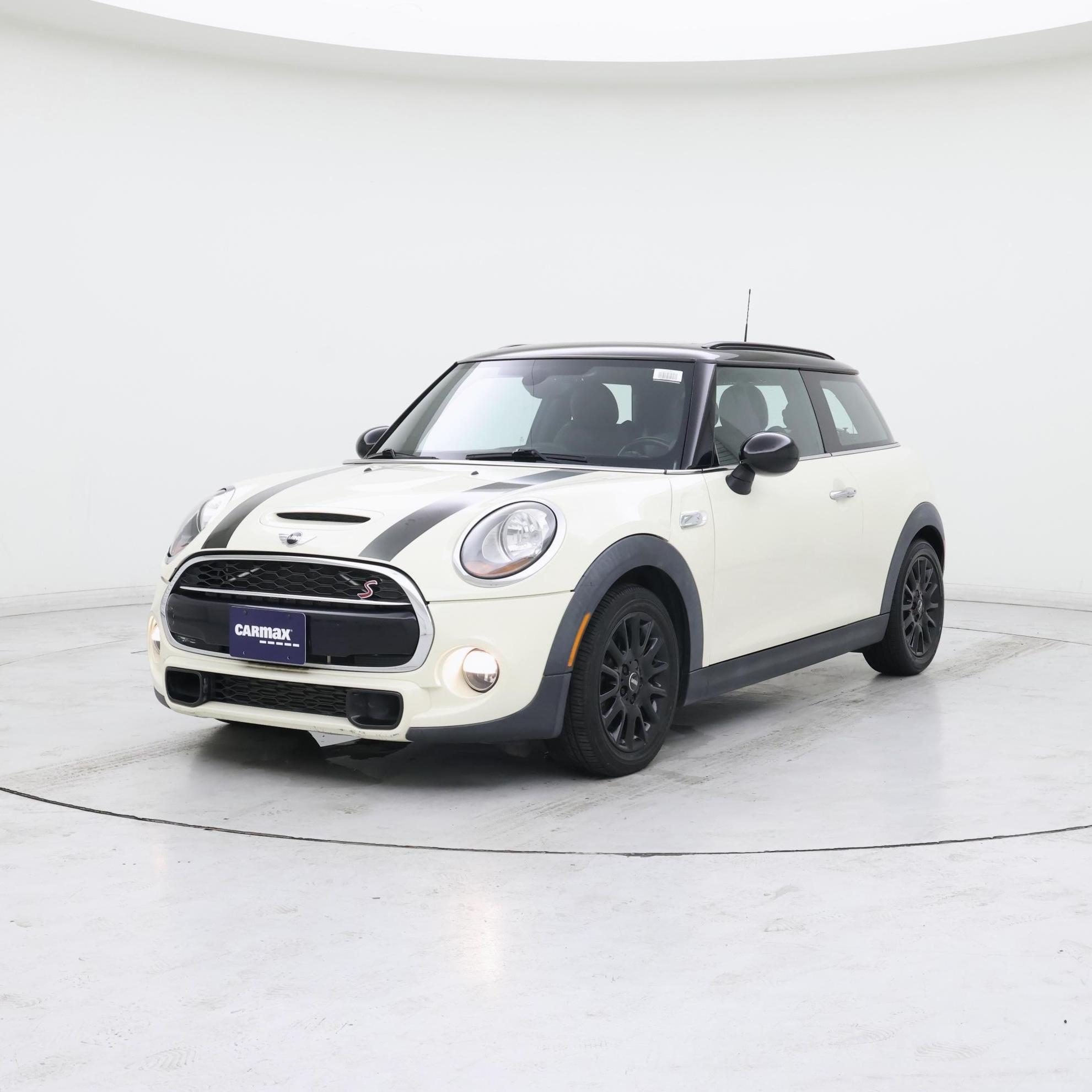 Thumbnail: 2015 MINI Cooper Hardtop - 4