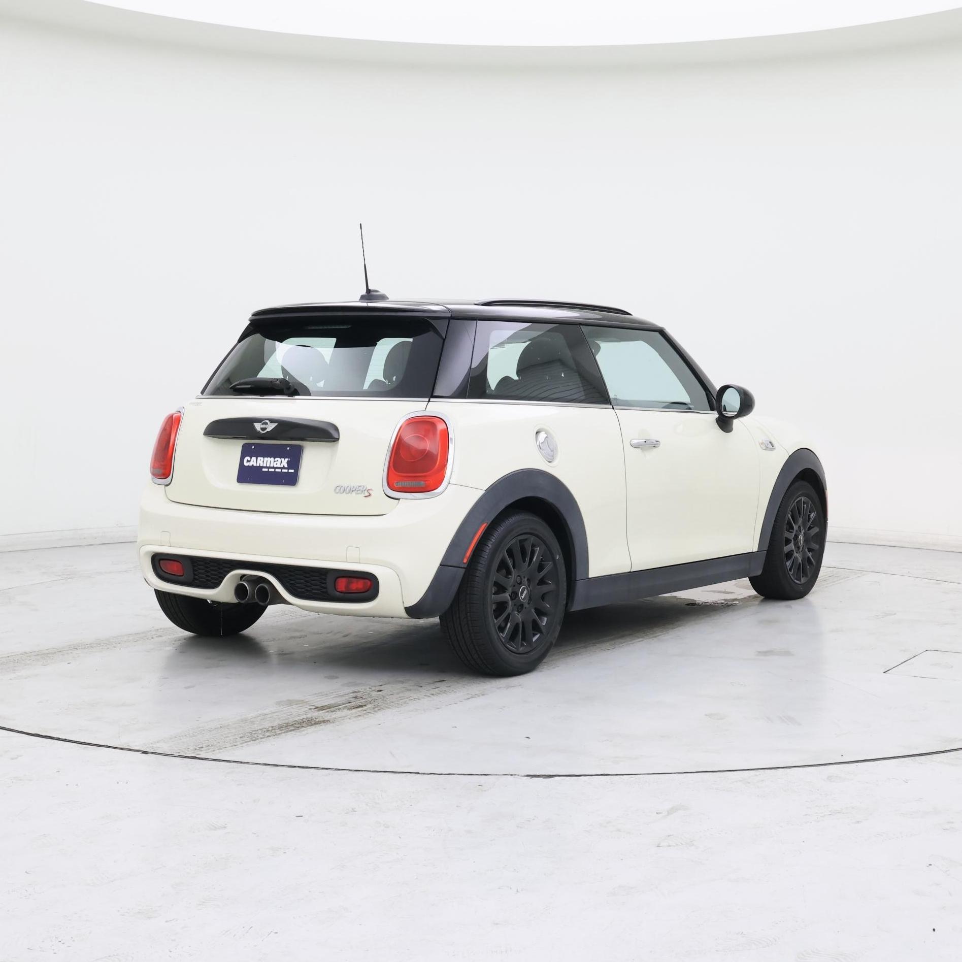 Thumbnail: 2015 MINI Cooper Hardtop - 8