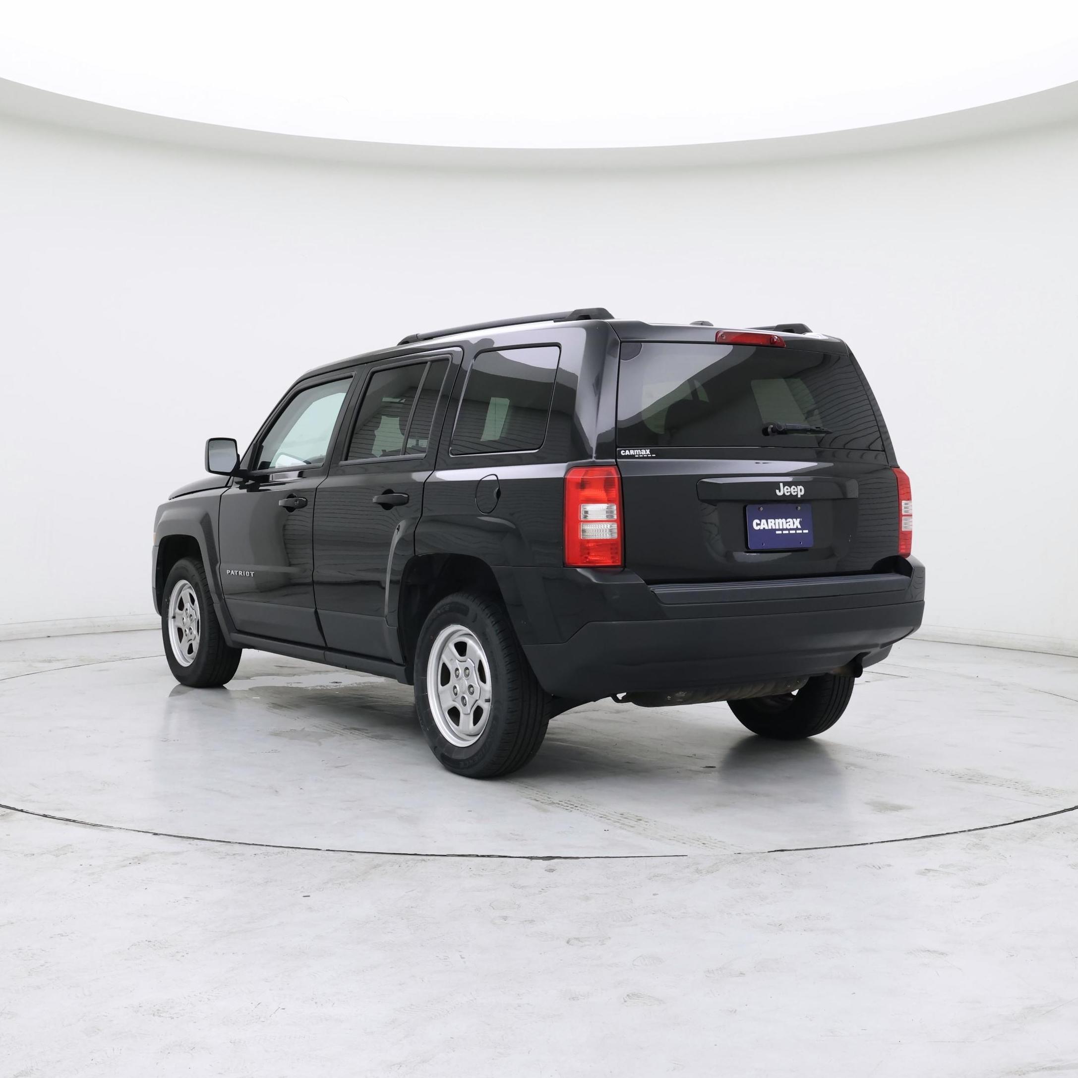 Thumbnail: 2017 Jeep Patriot - 2