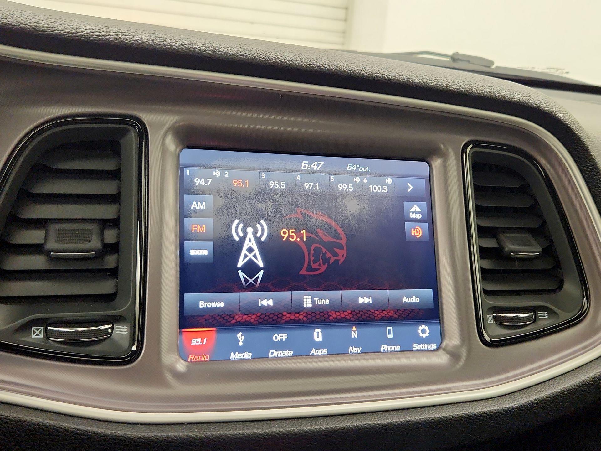 Thumbnail: 2019 Dodge Challenger - 16