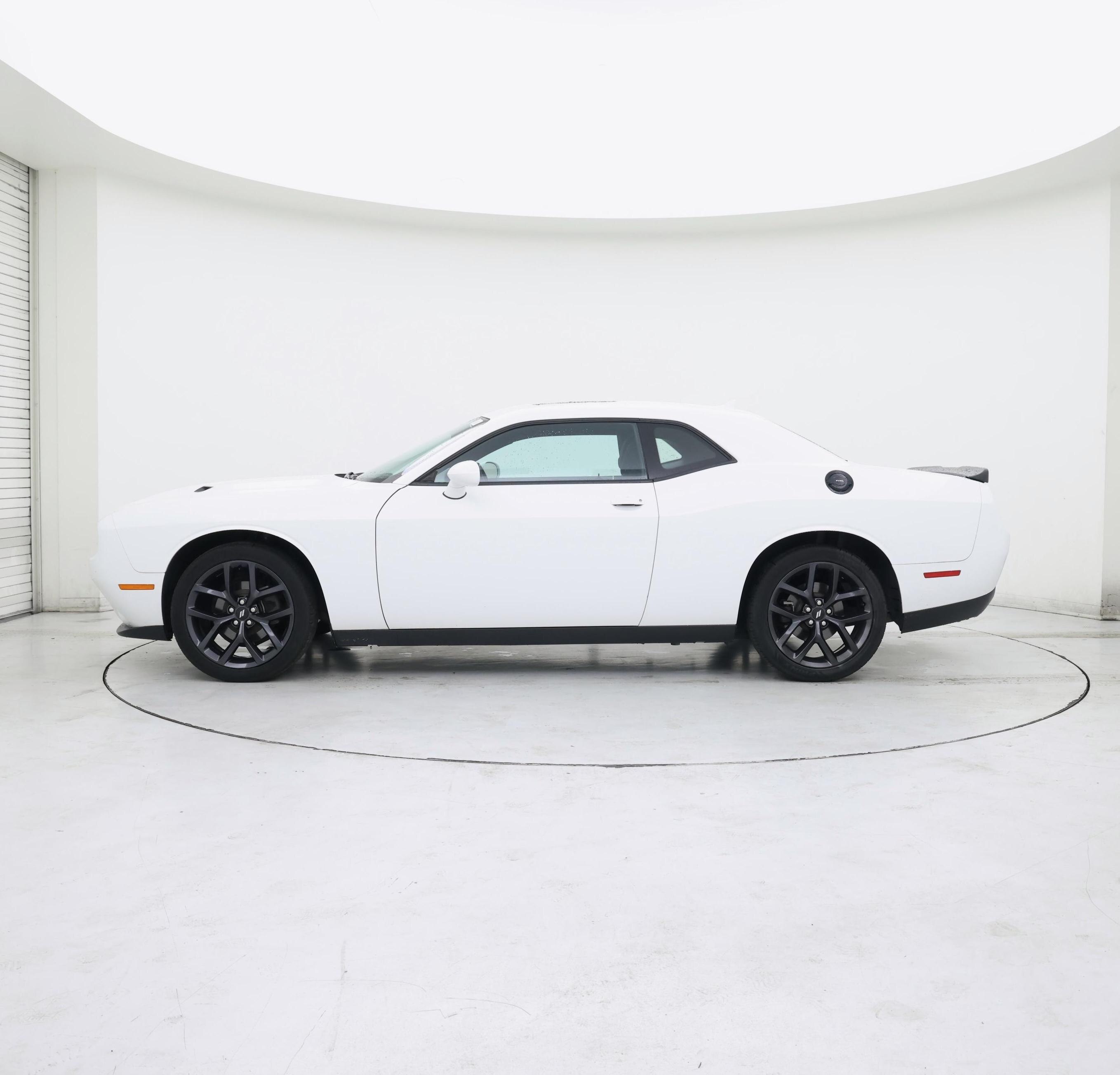 Thumbnail: 2019 Dodge Challenger - 3