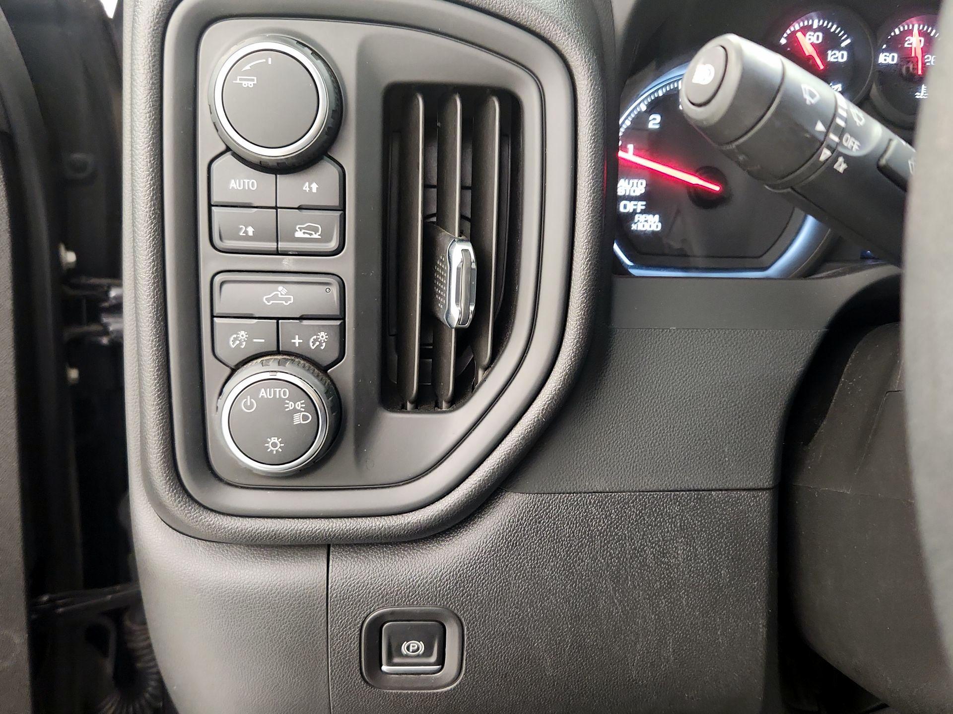 Thumbnail: 2022 Chevrolet Silverado 1500 - 13