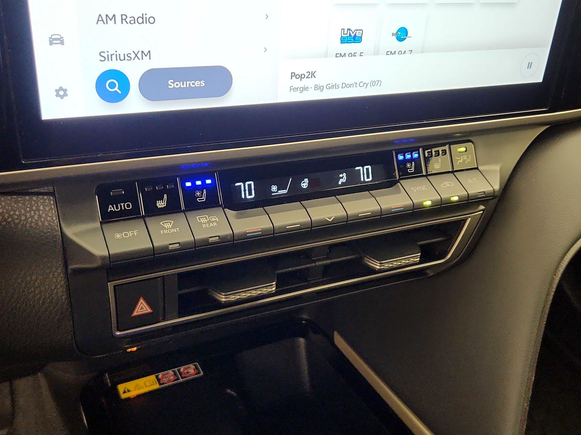 Thumbnail: 2025 Toyota Camry - 16