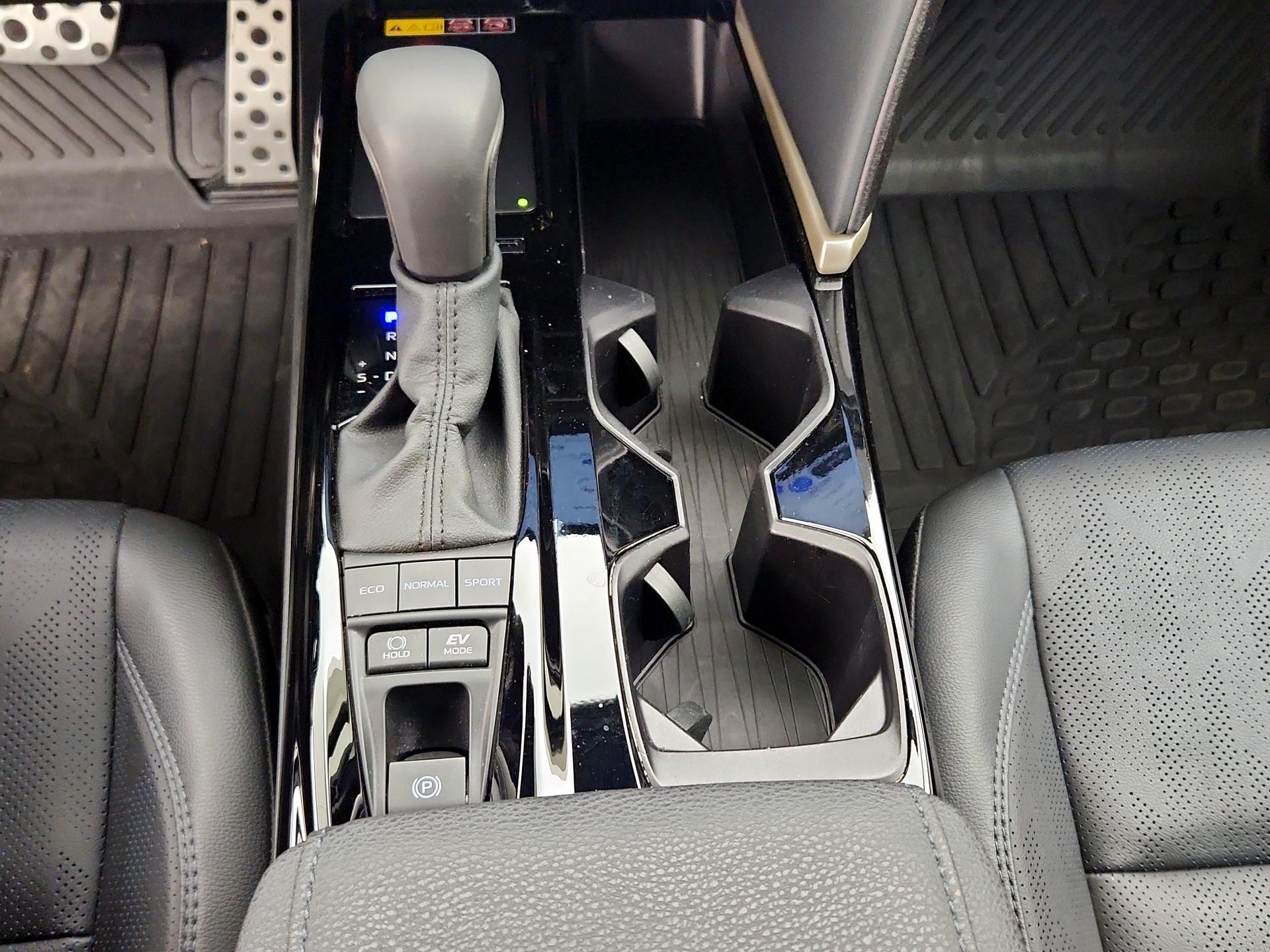 Thumbnail: 2025 Toyota Camry - 17