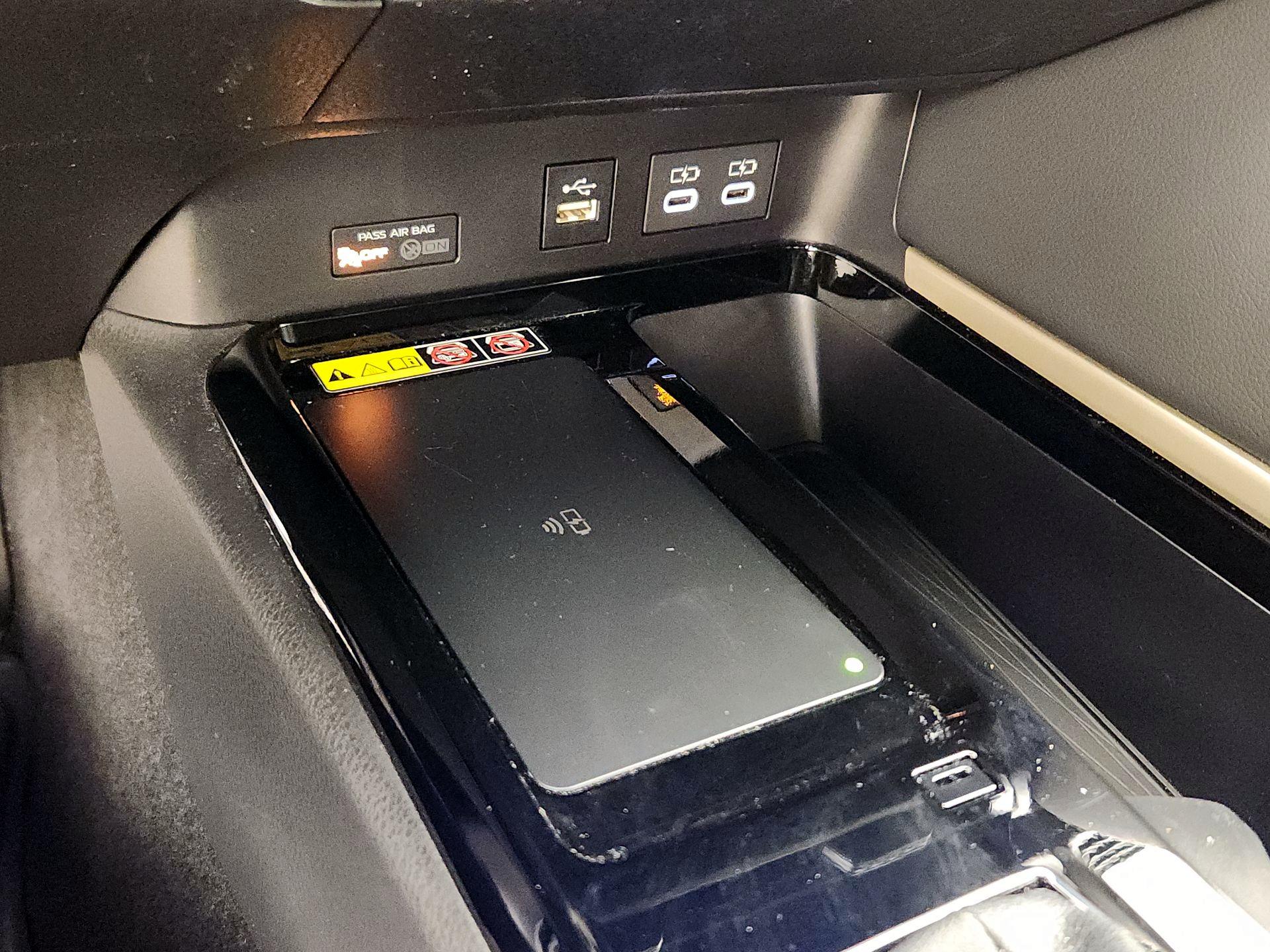 Thumbnail: 2025 Toyota Camry - 18