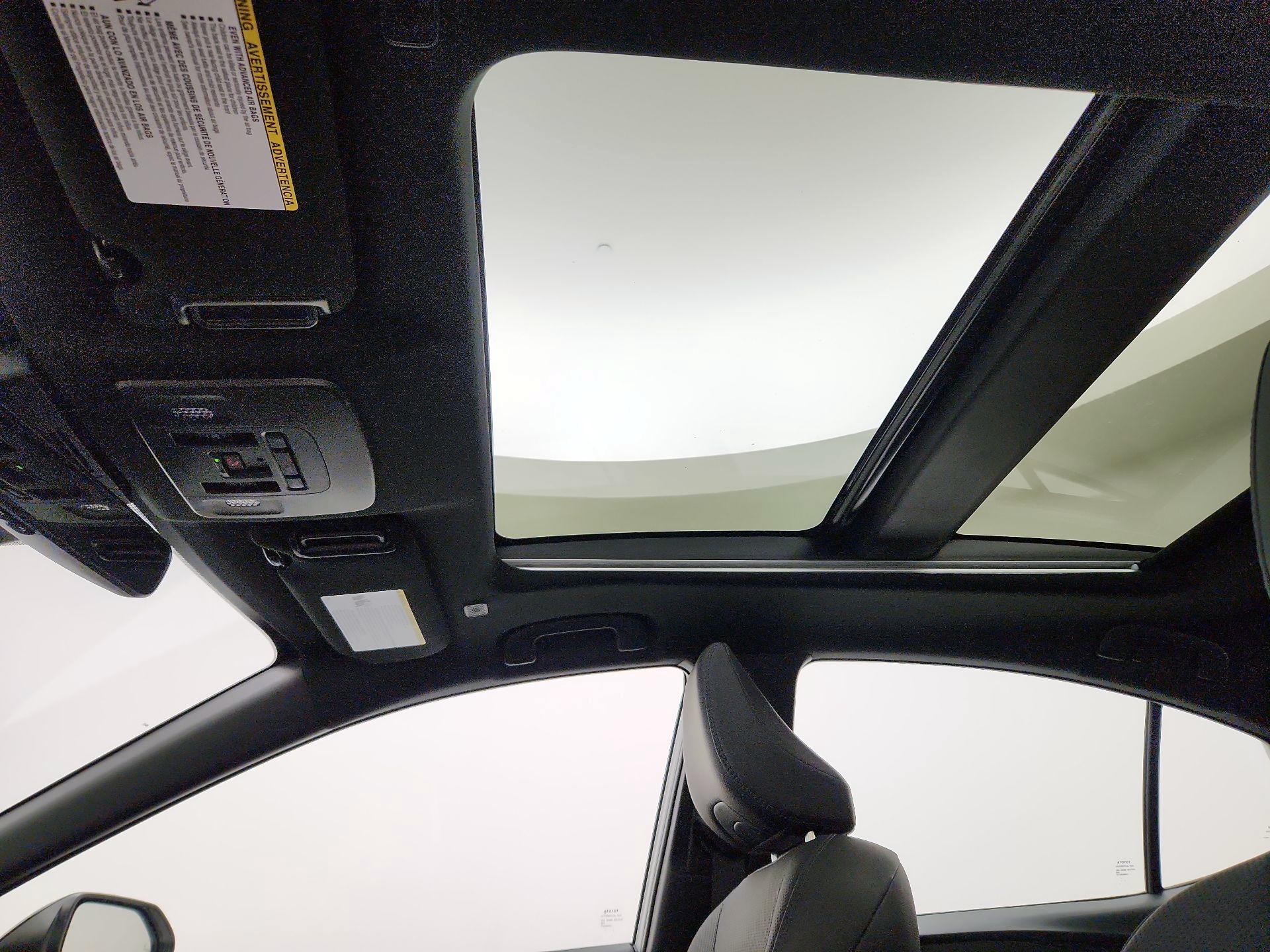 Thumbnail: 2025 Toyota Camry - 19