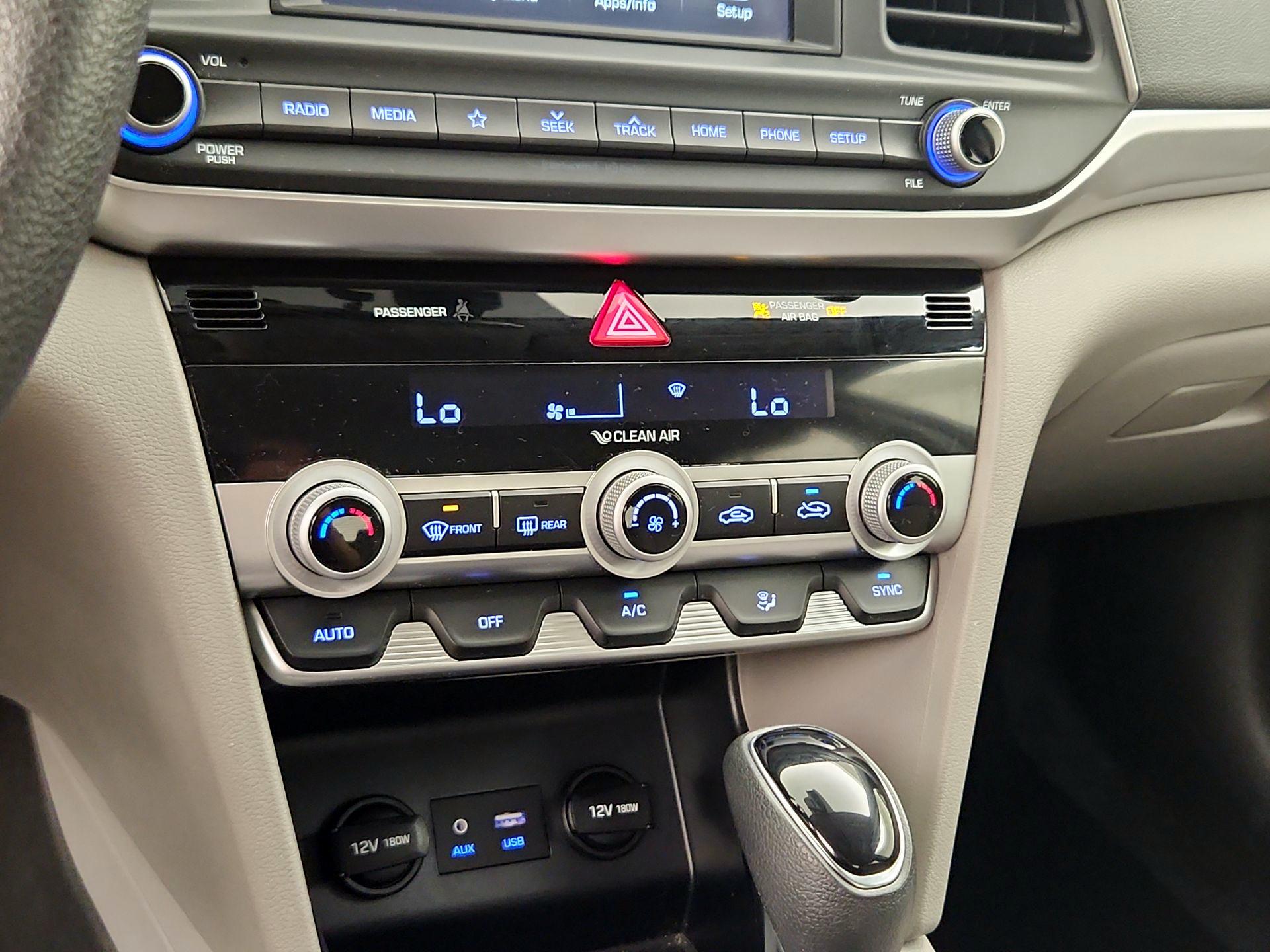 Thumbnail: 2020 Hyundai Elantra - 16