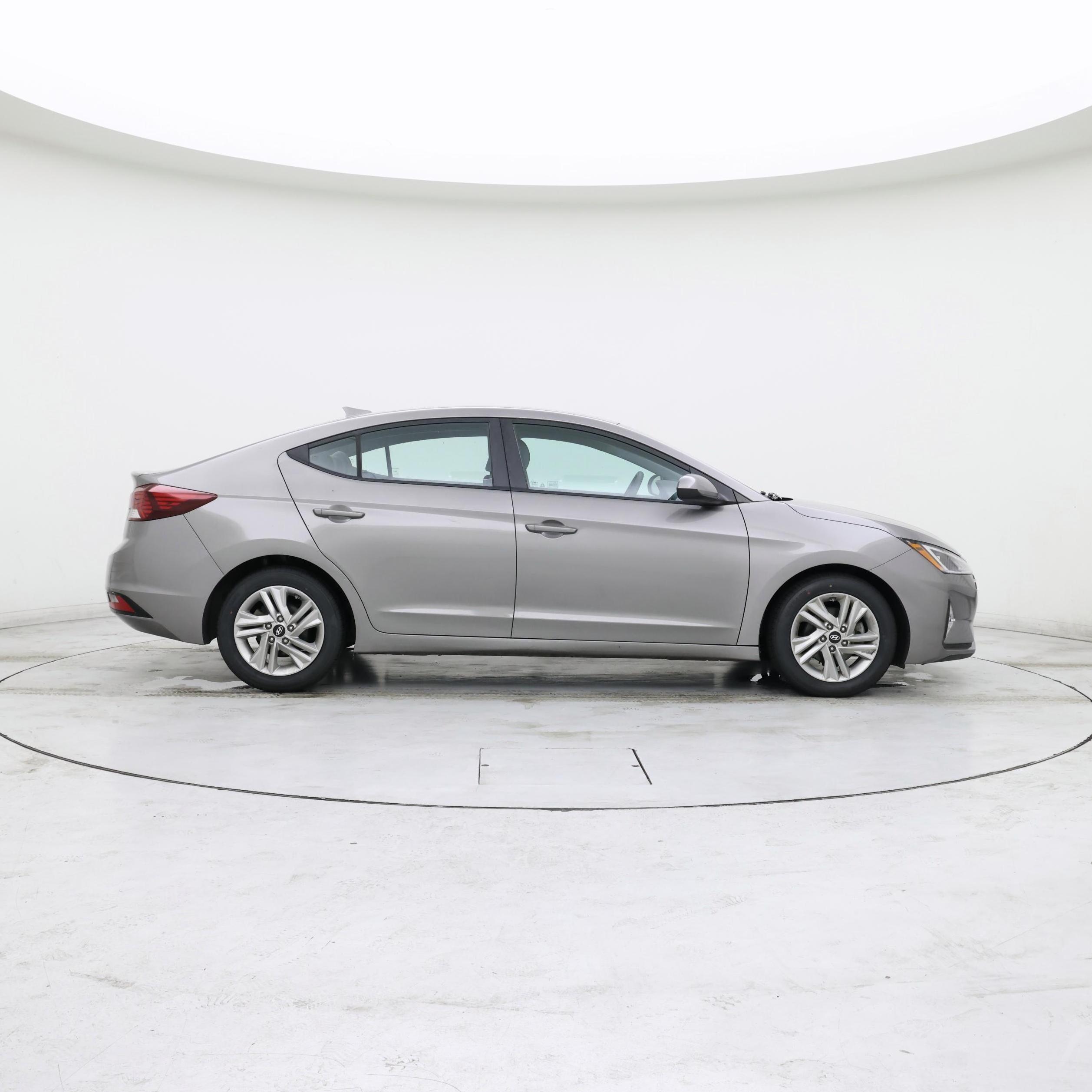 Thumbnail: 2020 Hyundai Elantra - 7