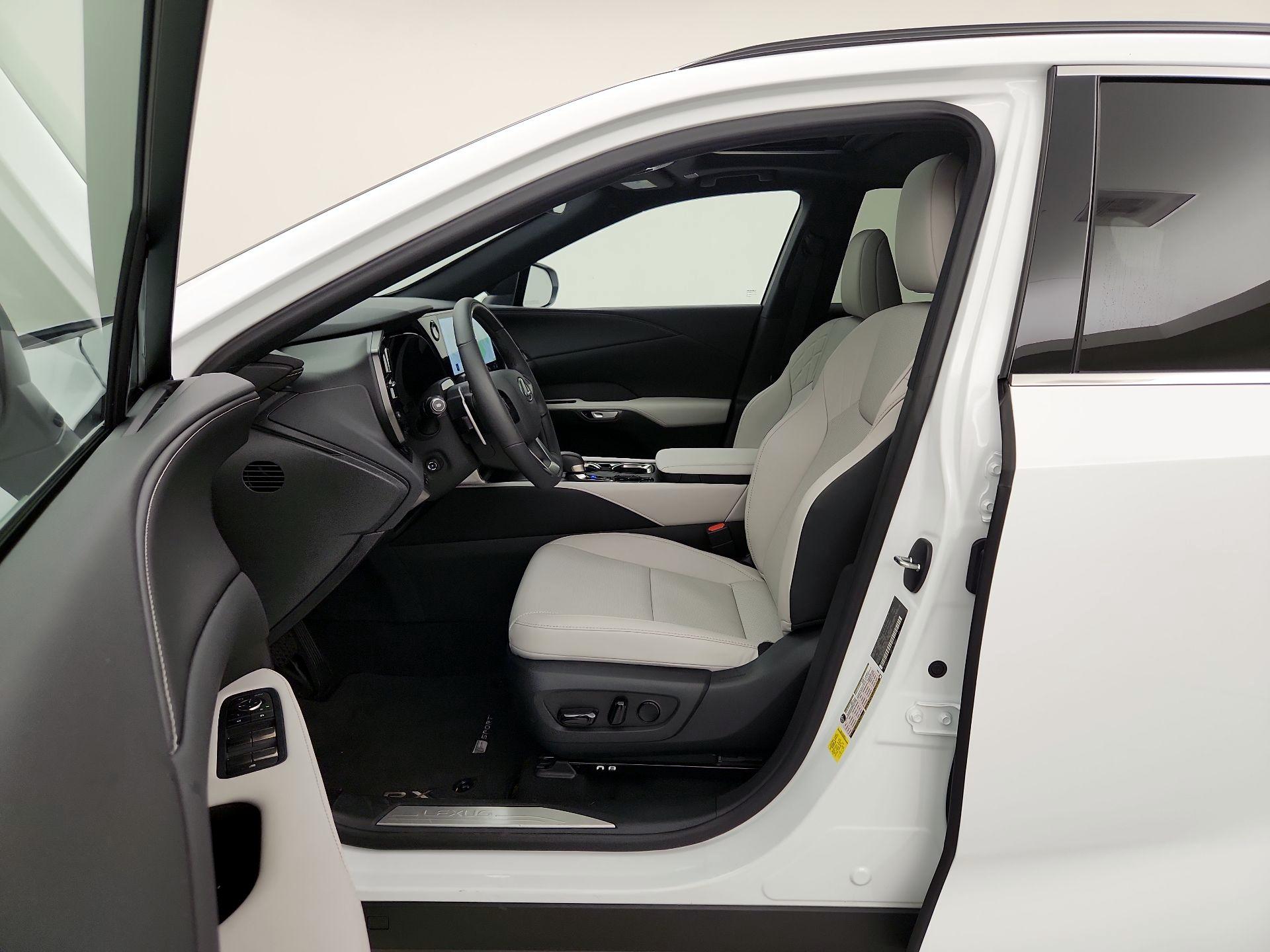 Thumbnail: 2025 Lexus RX - 11