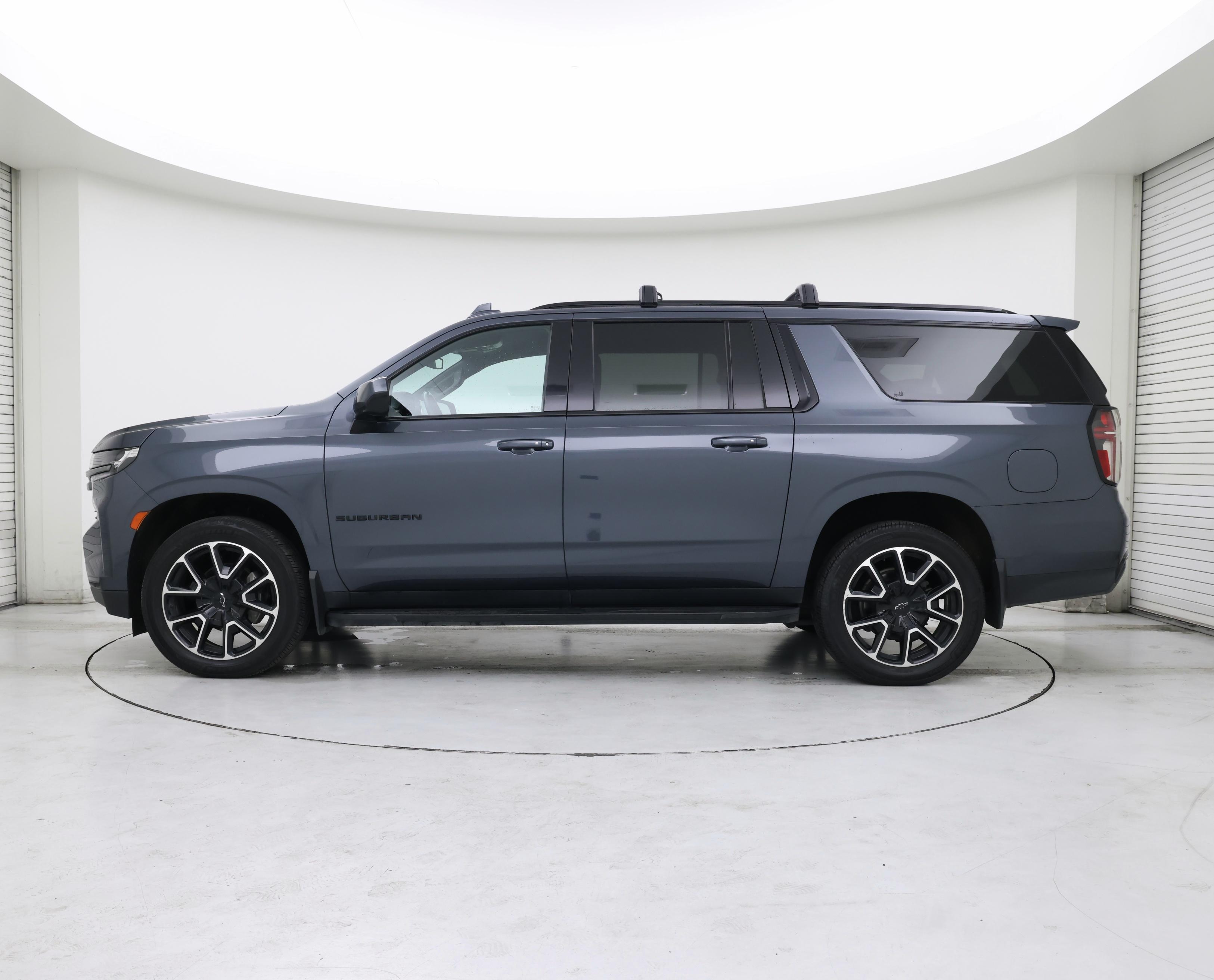 Thumbnail: 2021 Chevrolet Suburban - 3
