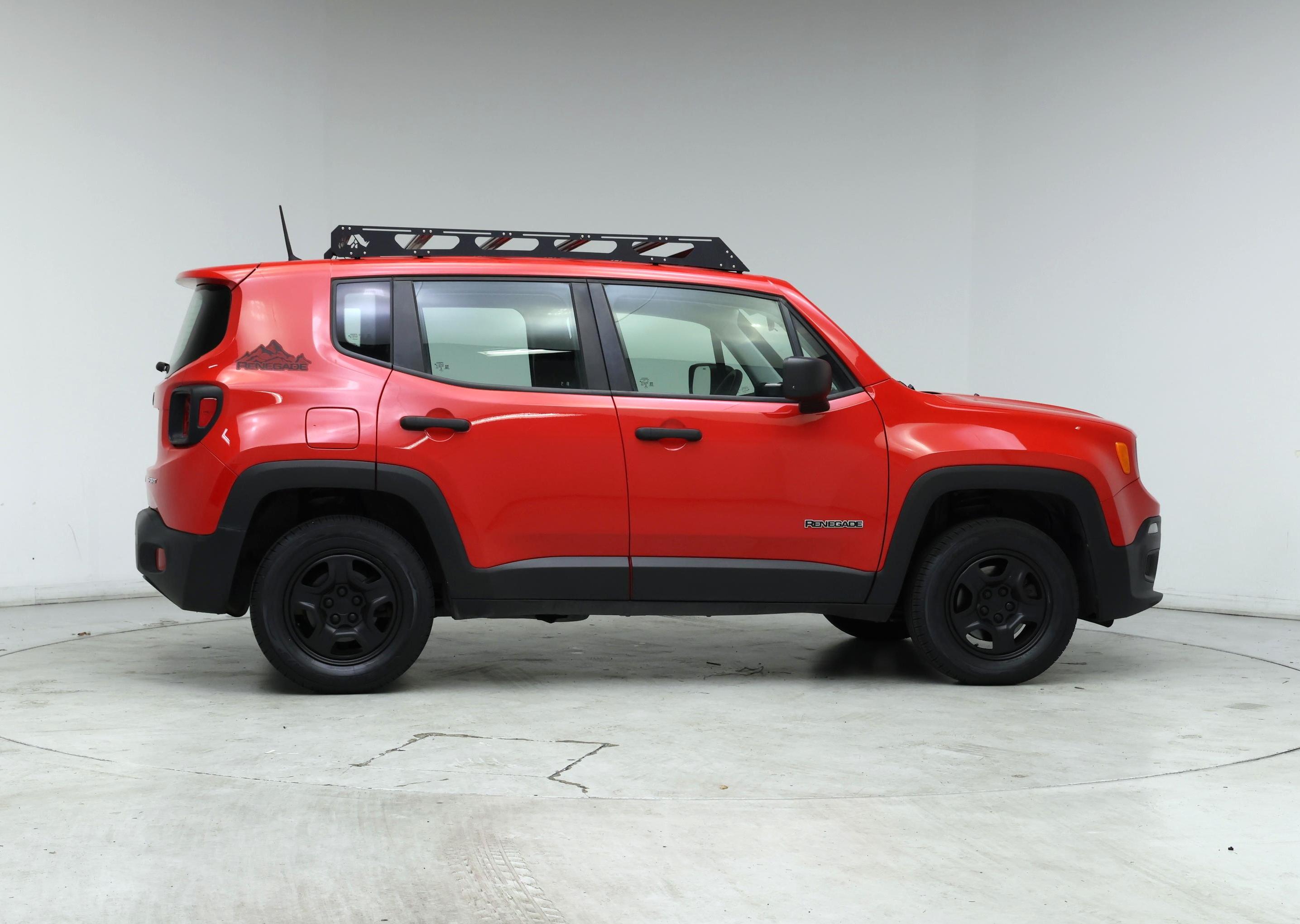 Thumbnail: 2018 Jeep Renegade - 7