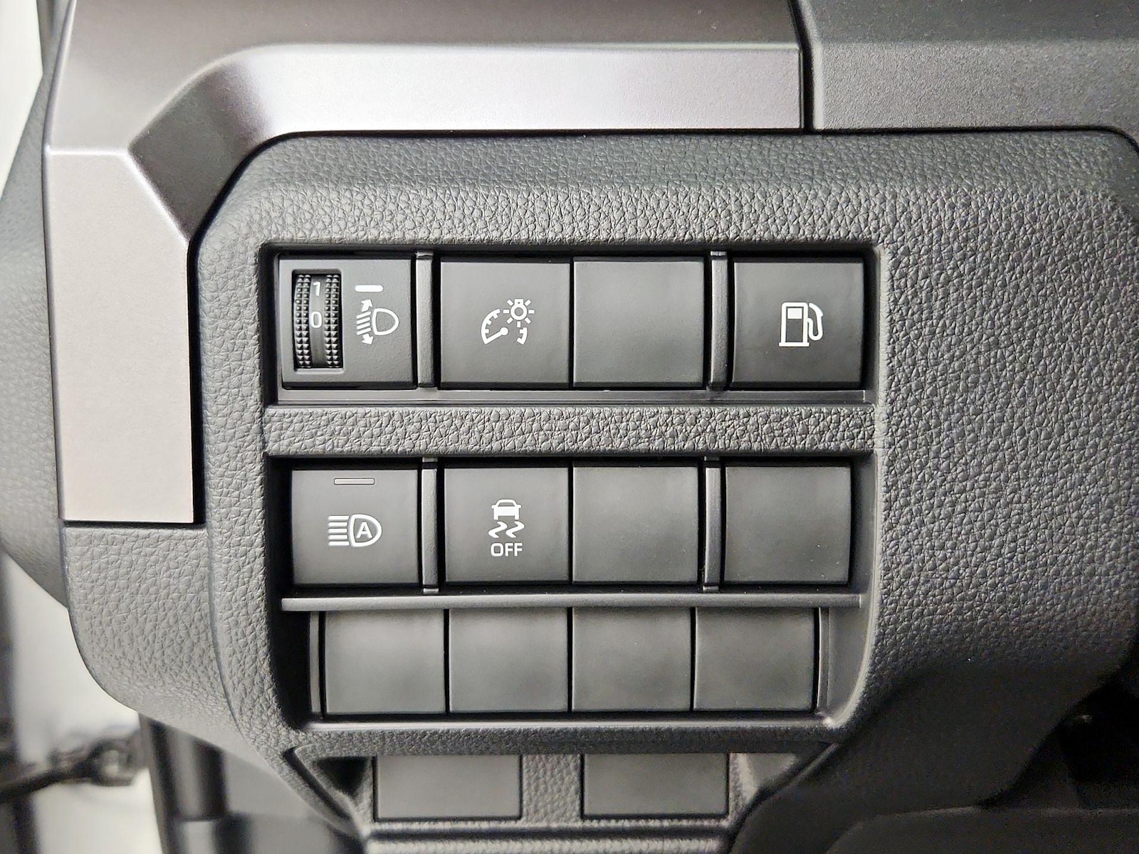 2026 Toyota 4Runner SR5 - Photo 14
