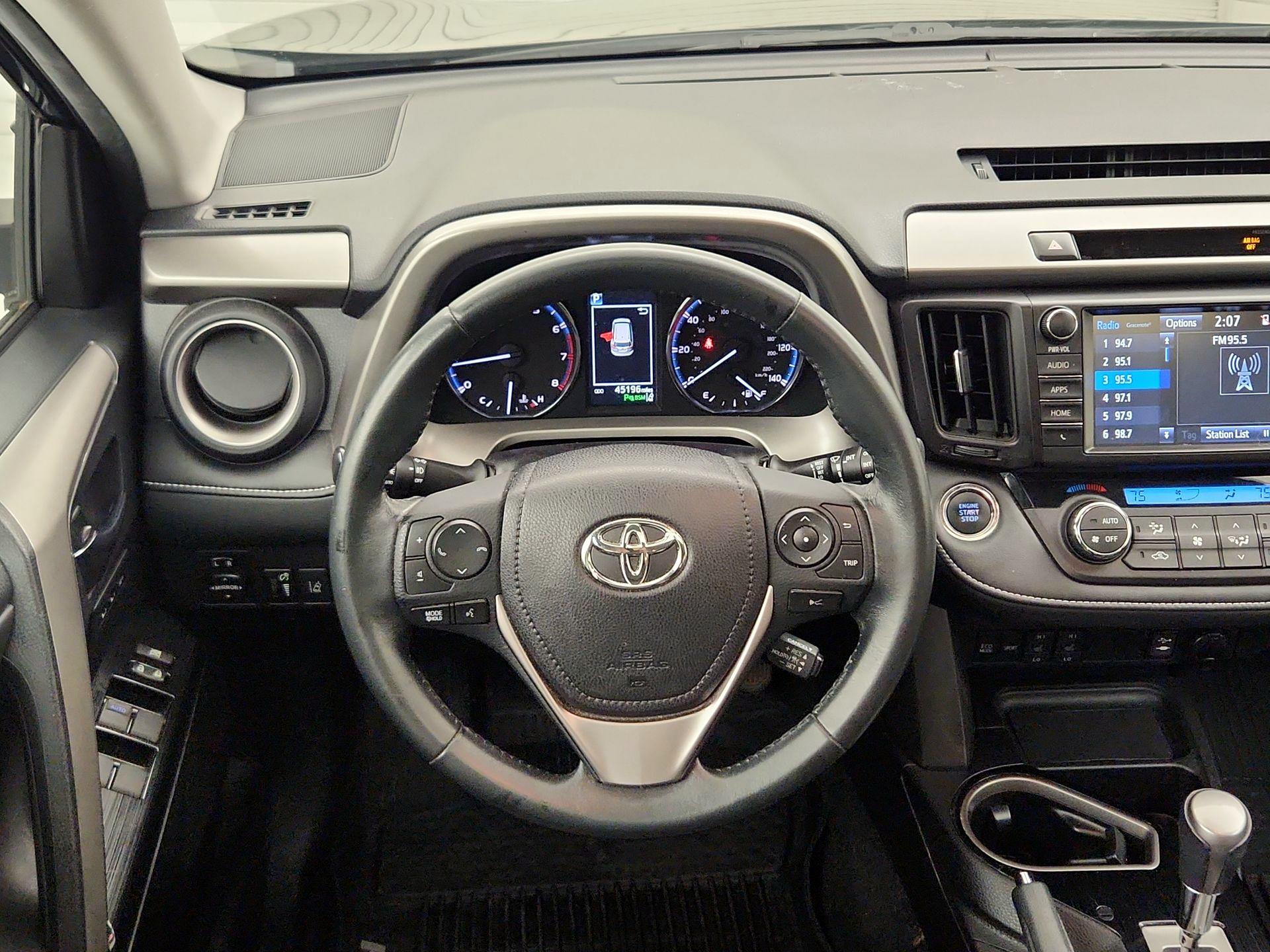 Thumbnail: 2017 Toyota RAV4 - 10