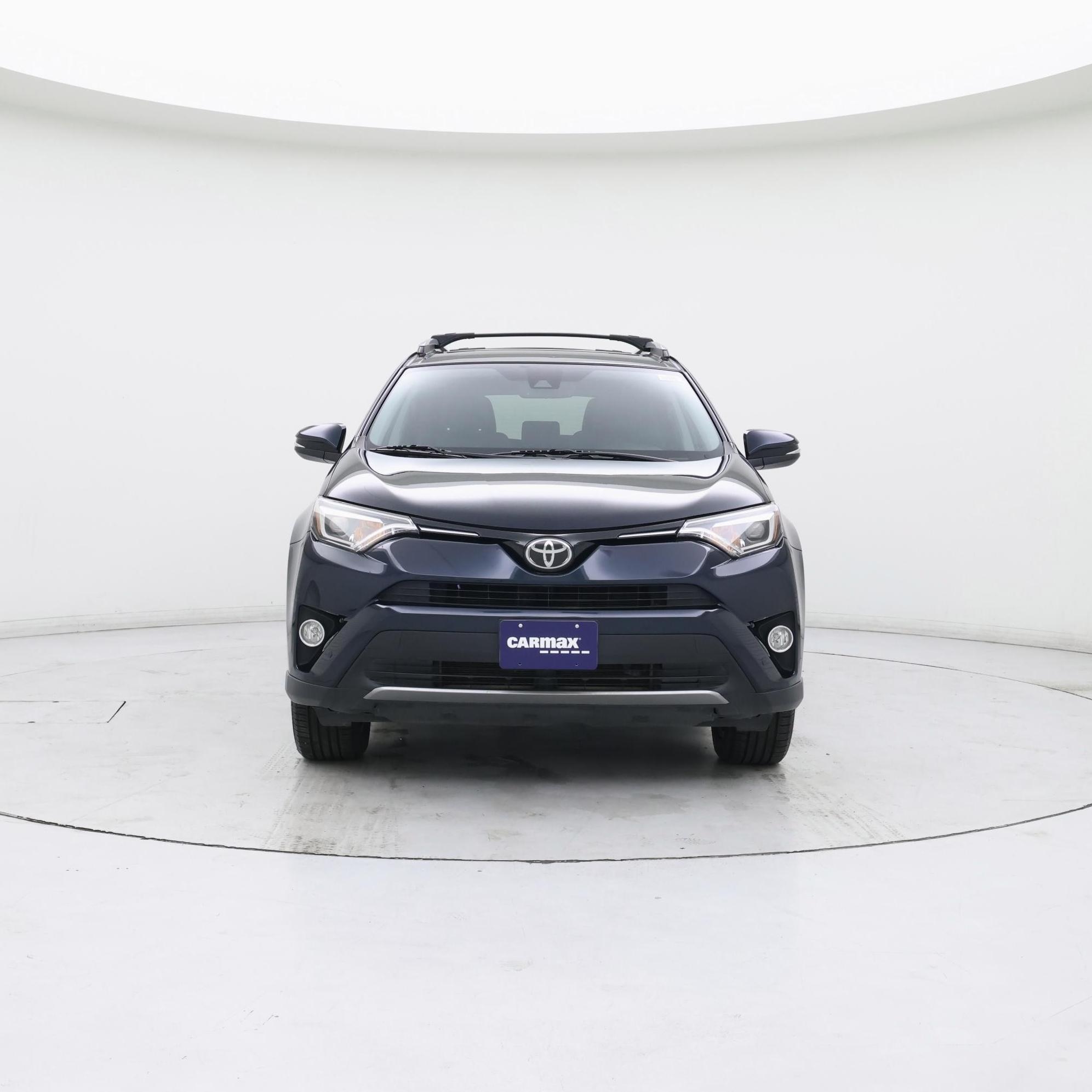 Thumbnail: 2017 Toyota RAV4 - 5