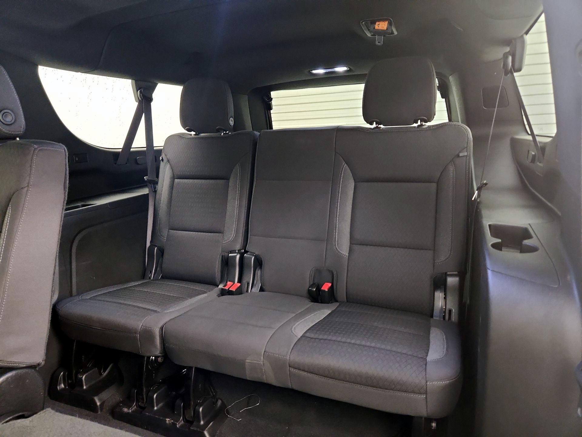 Thumbnail: 2023 Chevrolet Suburban - 20