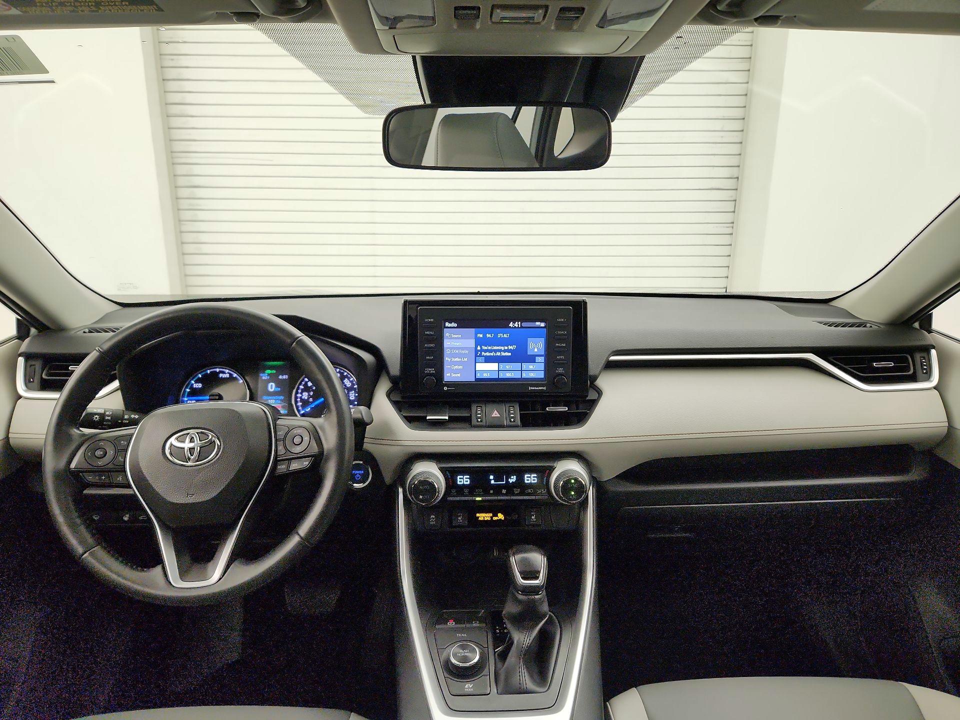 Thumbnail: 2022 Toyota RAV4 - 9