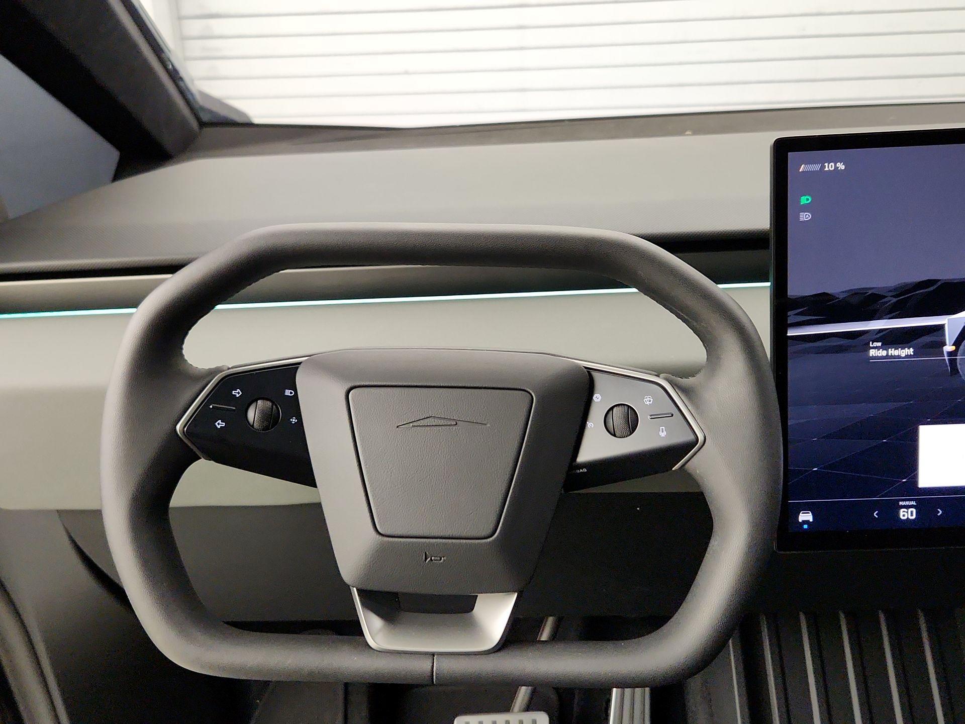 Thumbnail: 2025 Tesla Cybertruck - 10
