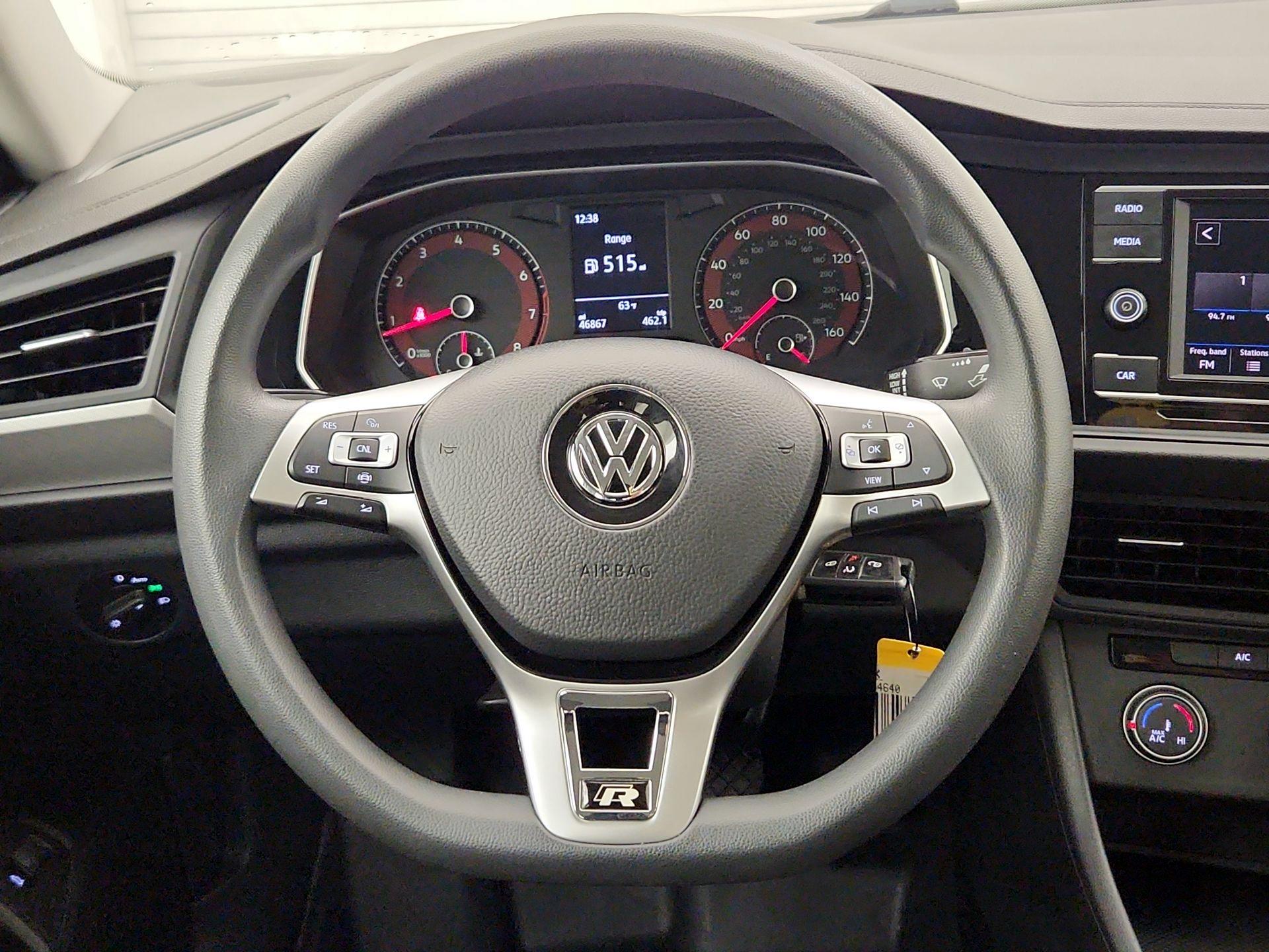 Thumbnail: 2019 Volkswagen Jetta - 10