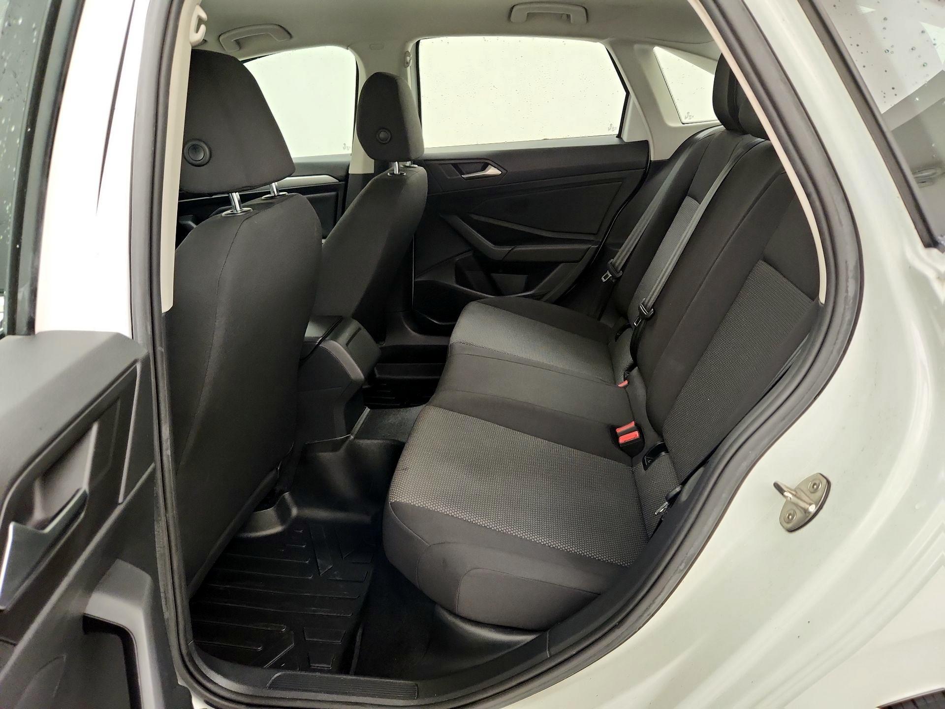 Thumbnail: 2019 Volkswagen Jetta - 19