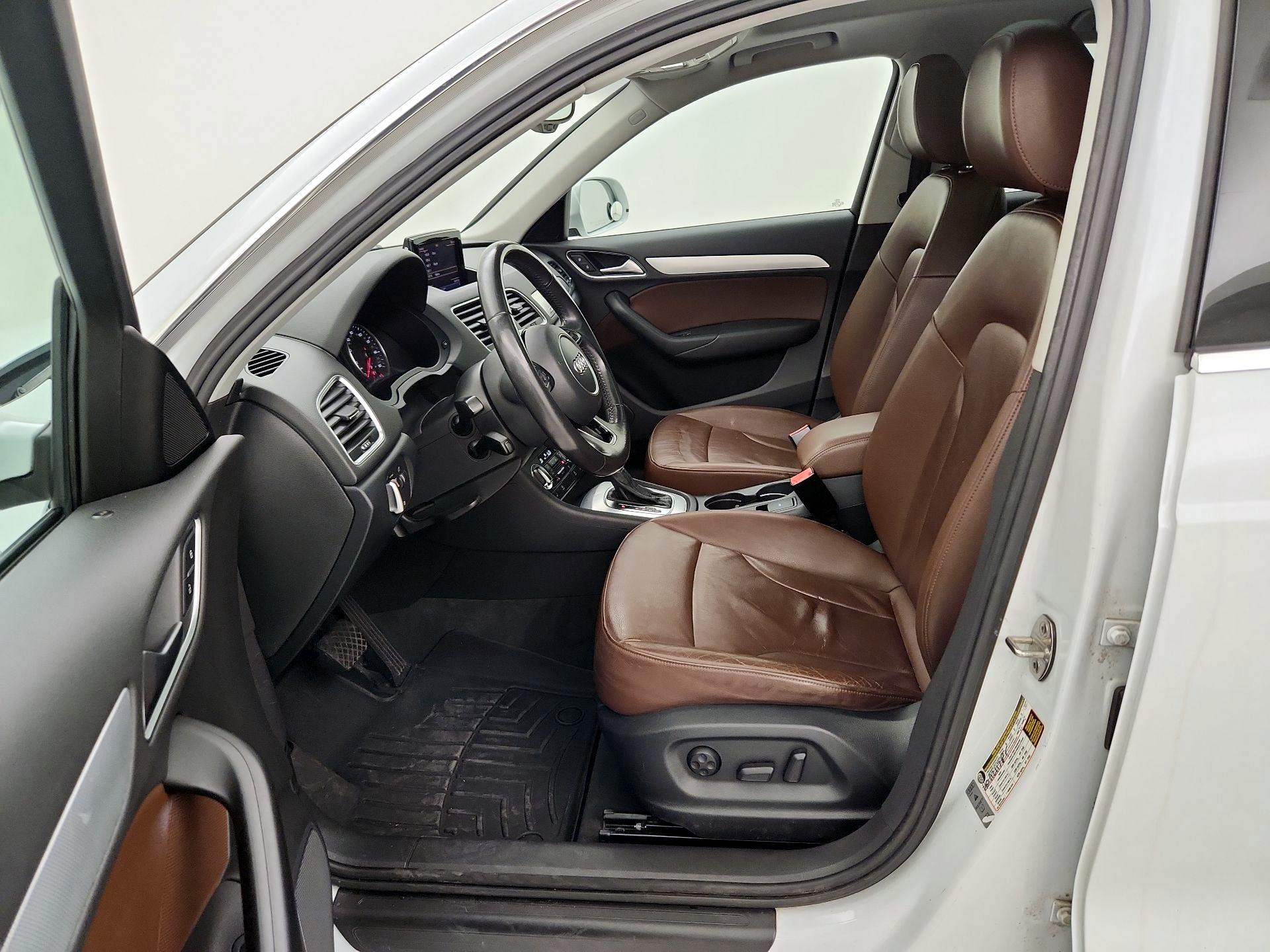 Thumbnail: 2015 Audi Q3 - 11