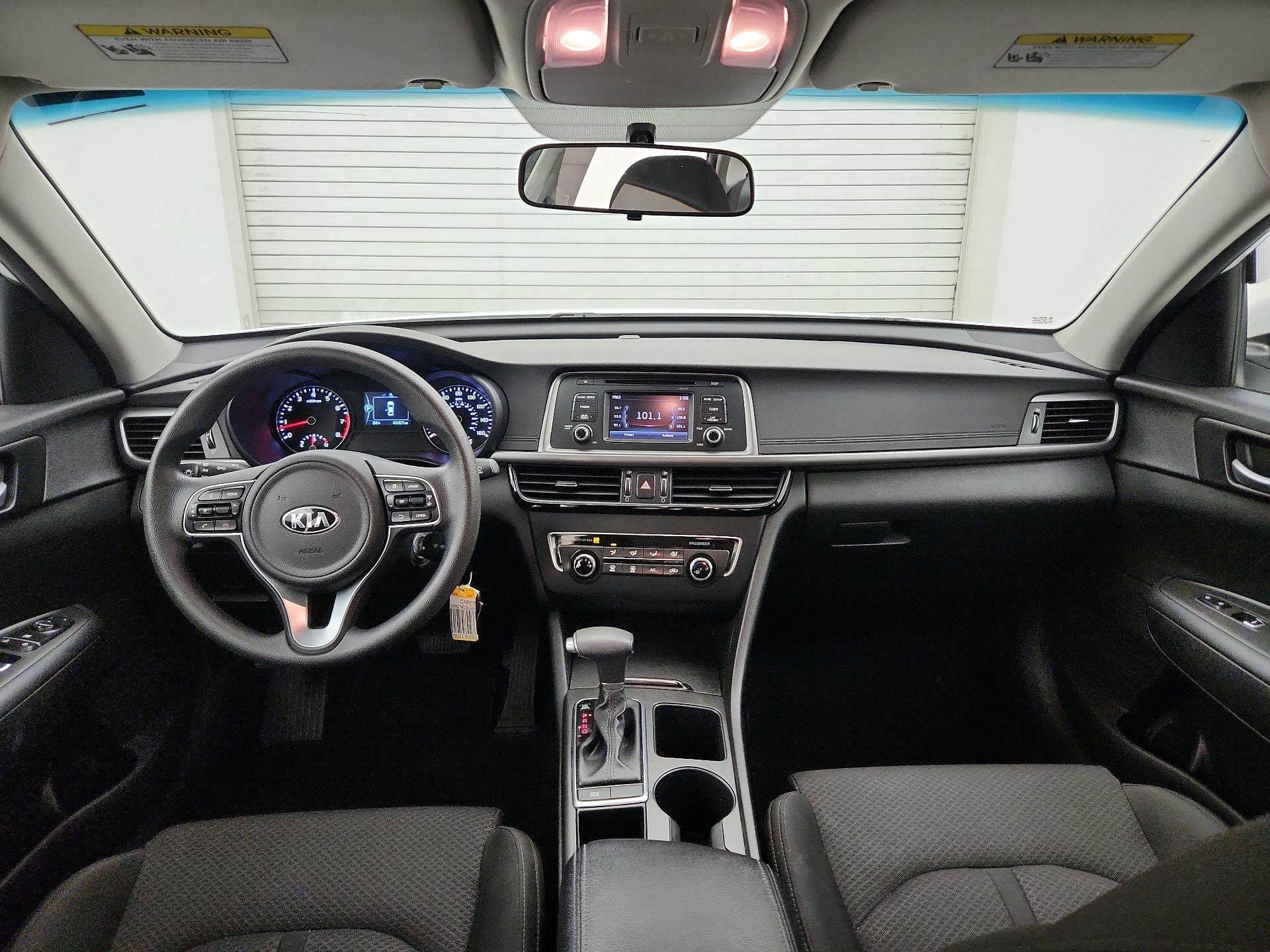 Thumbnail: 2016 Kia Optima - 9