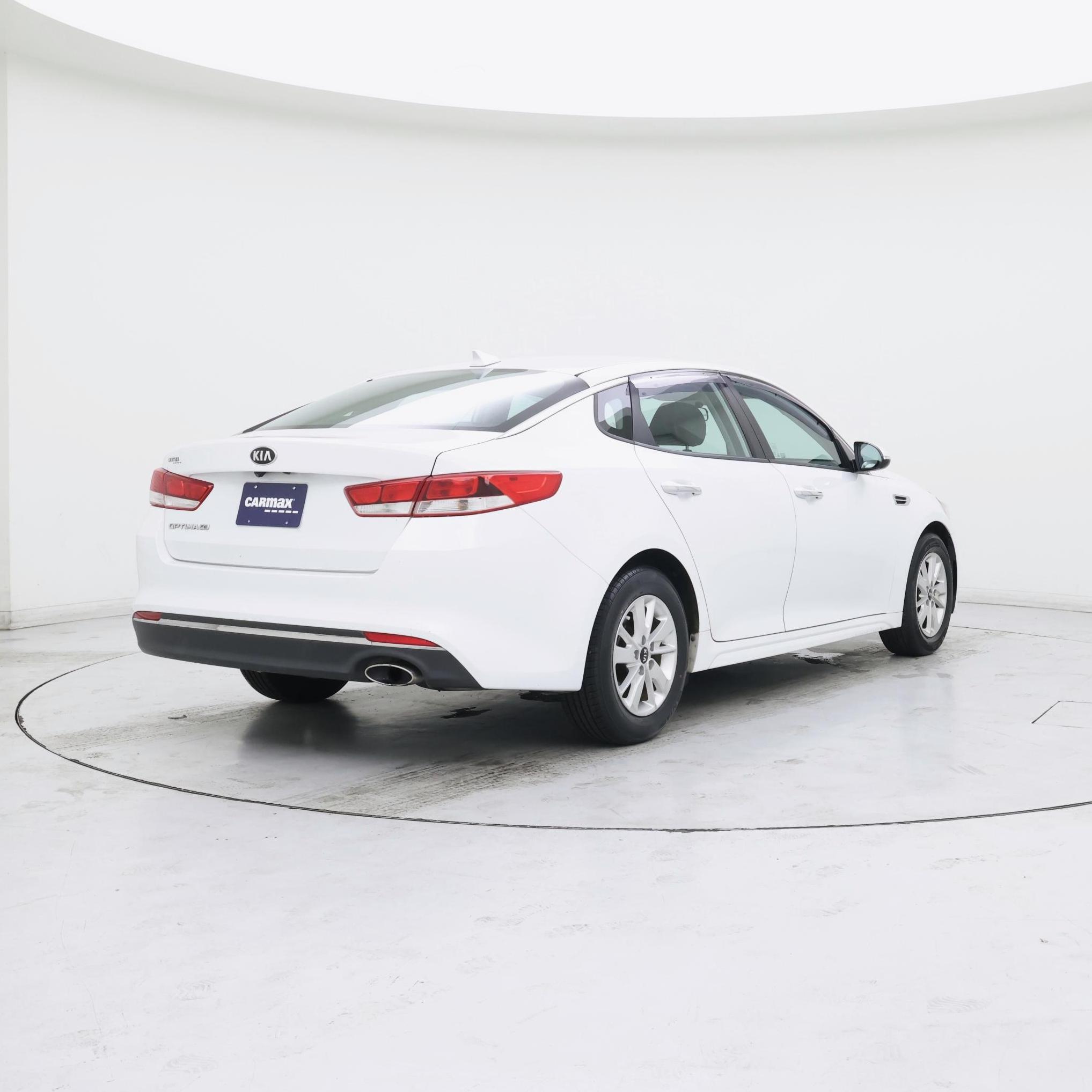 Thumbnail: 2016 Kia Optima - 8