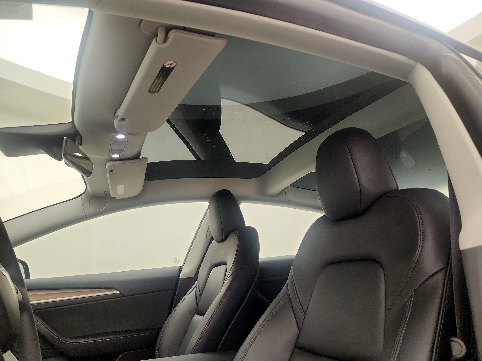 Thumbnail: 2023 Tesla Model 3 - 18