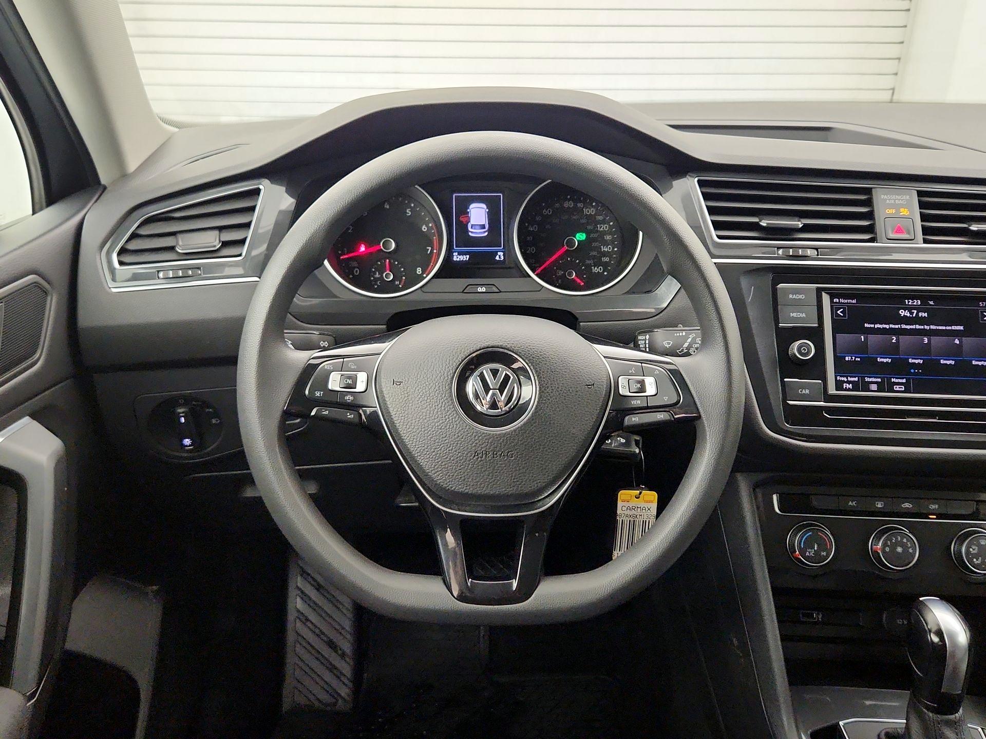 Thumbnail: 2019 Volkswagen Tiguan - 10