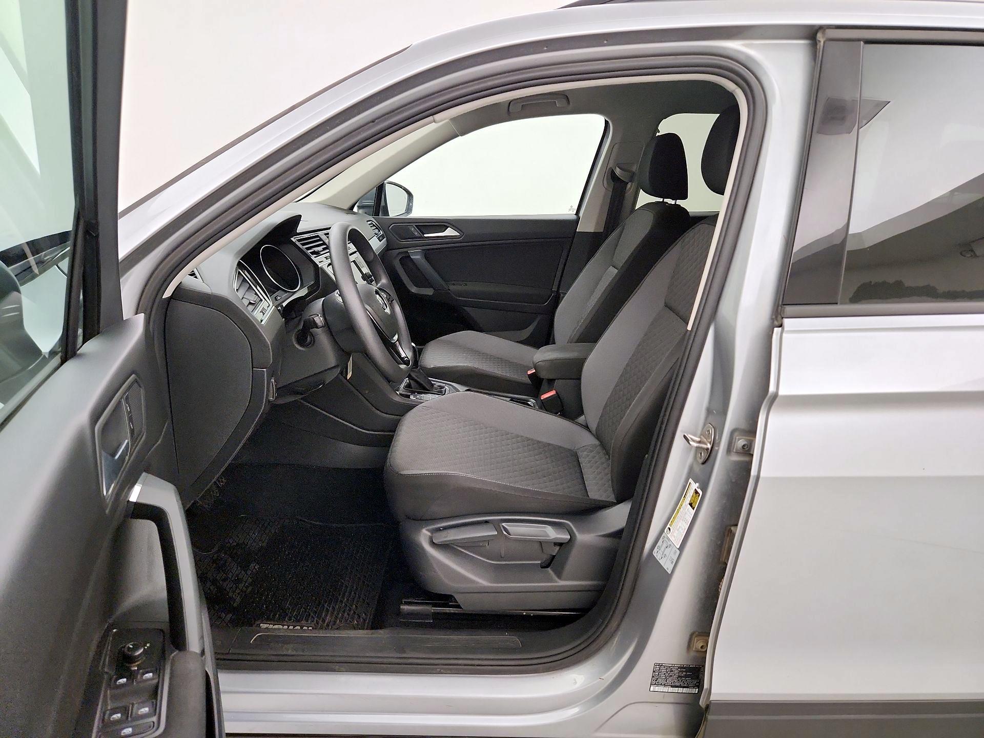 Thumbnail: 2019 Volkswagen Tiguan - 11