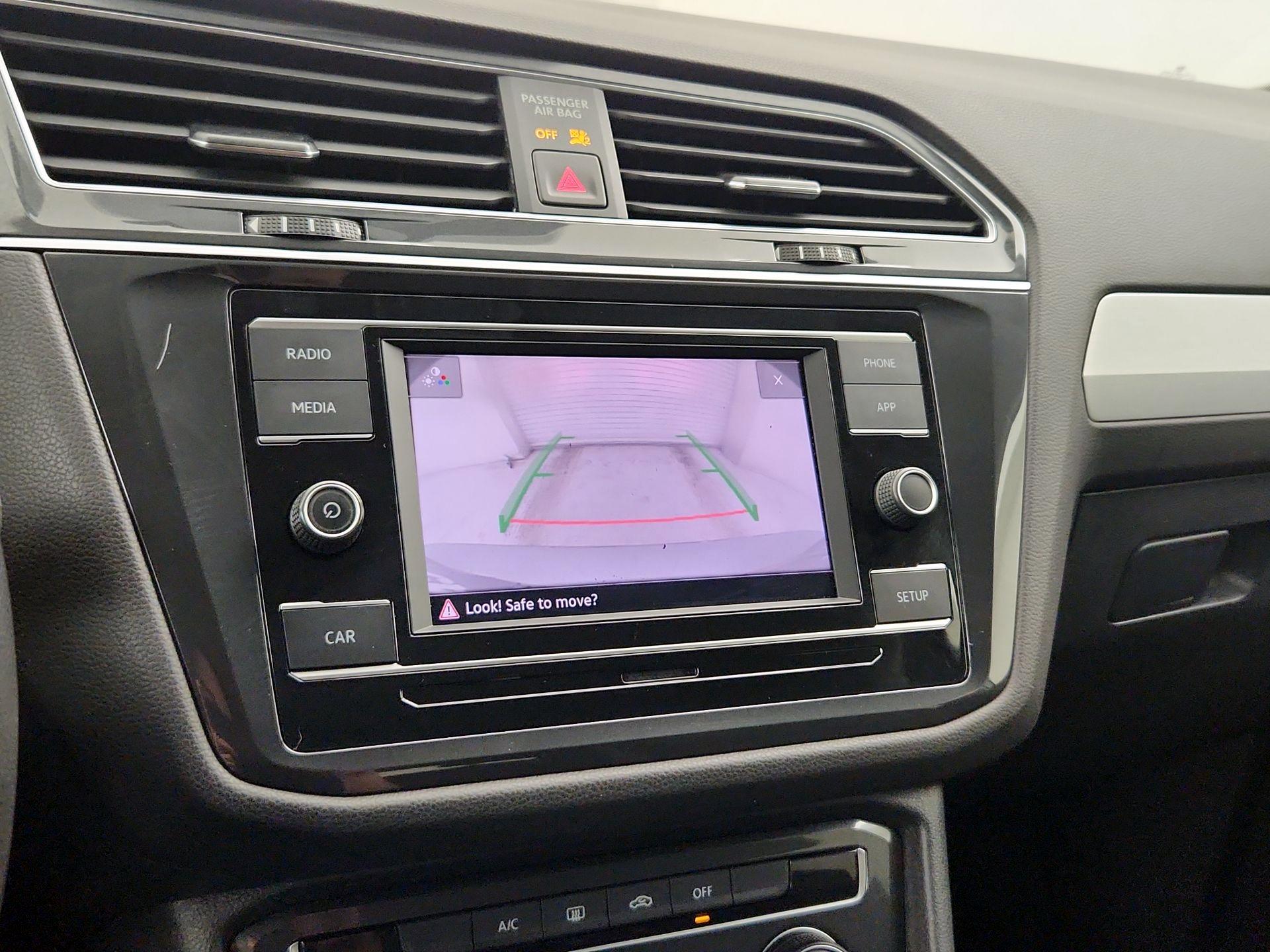 Thumbnail: 2019 Volkswagen Tiguan - 14