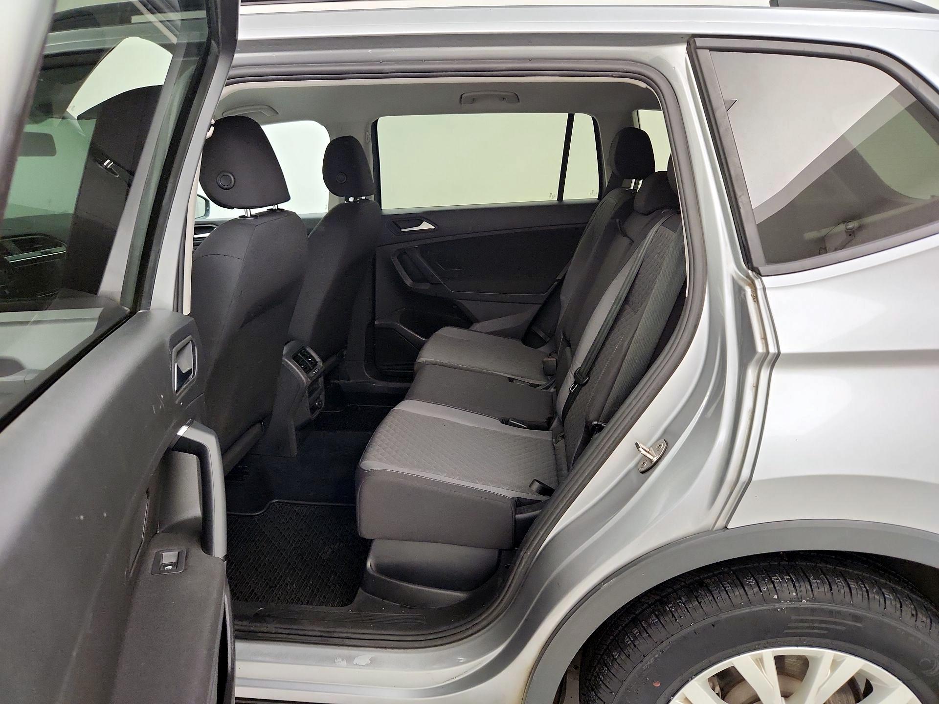 Thumbnail: 2019 Volkswagen Tiguan - 19