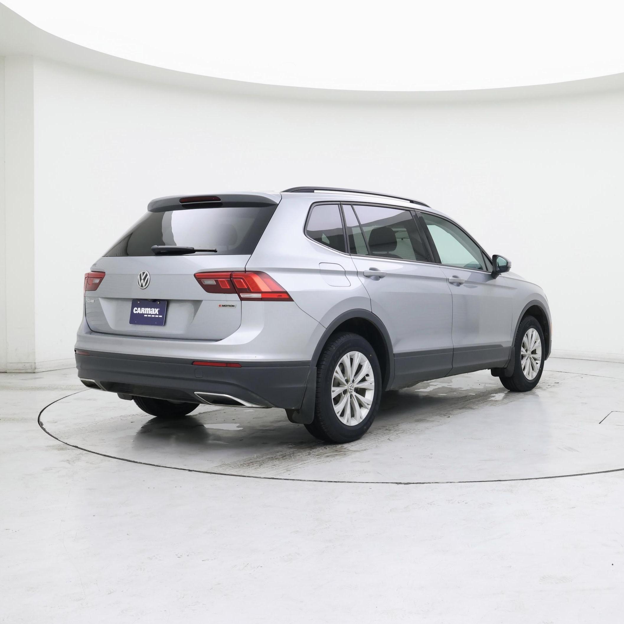 Thumbnail: 2019 Volkswagen Tiguan - 8