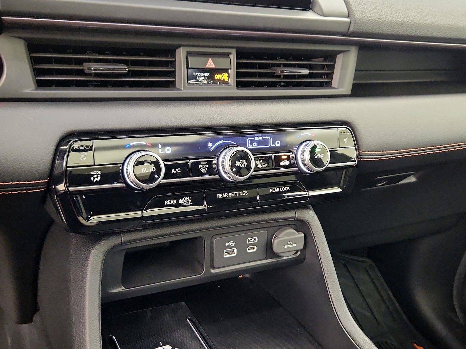 2025 Honda Pilot TrailSport - Photo 17