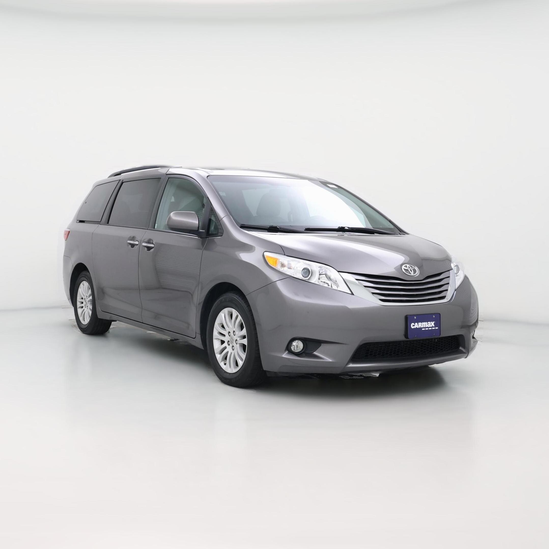 Thumbnail: 2015 Toyota Sienna - 1