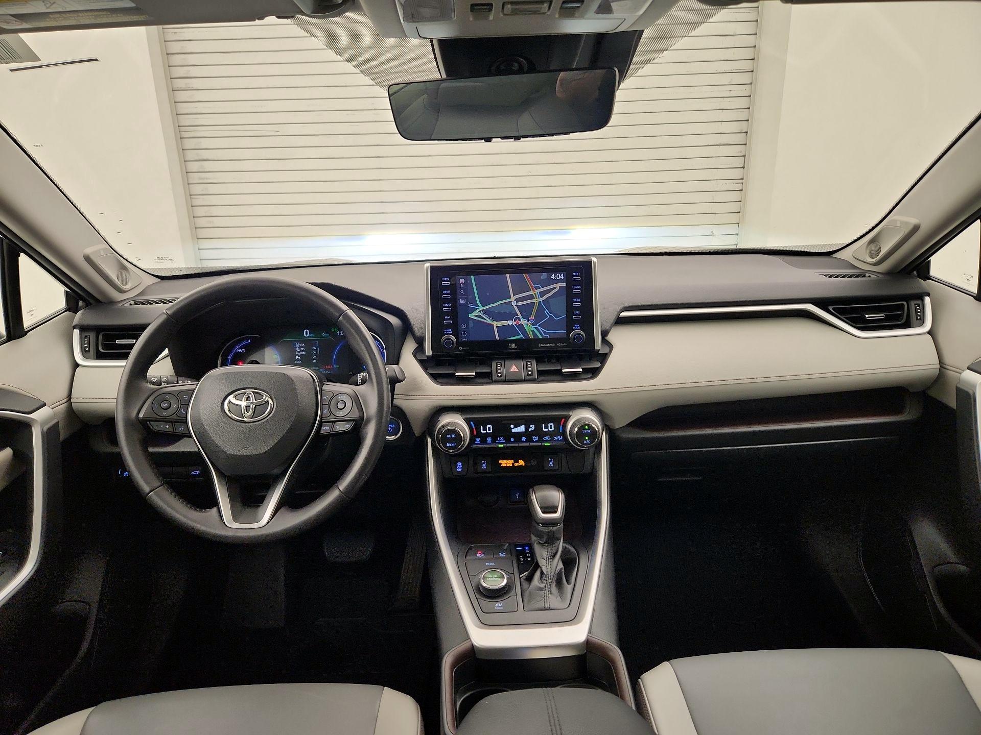 Thumbnail: 2020 Toyota RAV4 - 9