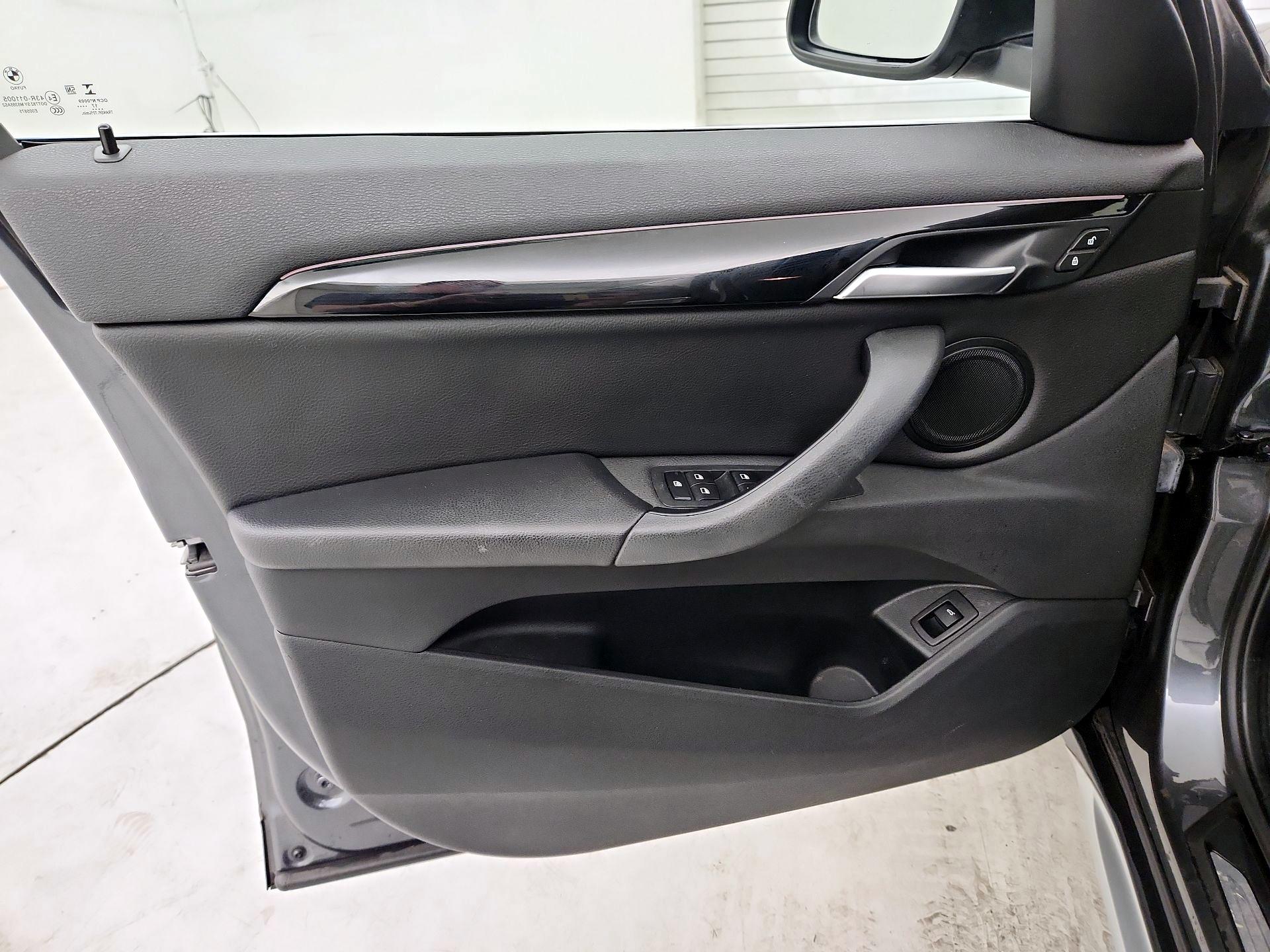 Thumbnail: 2018 BMW X1 - 12