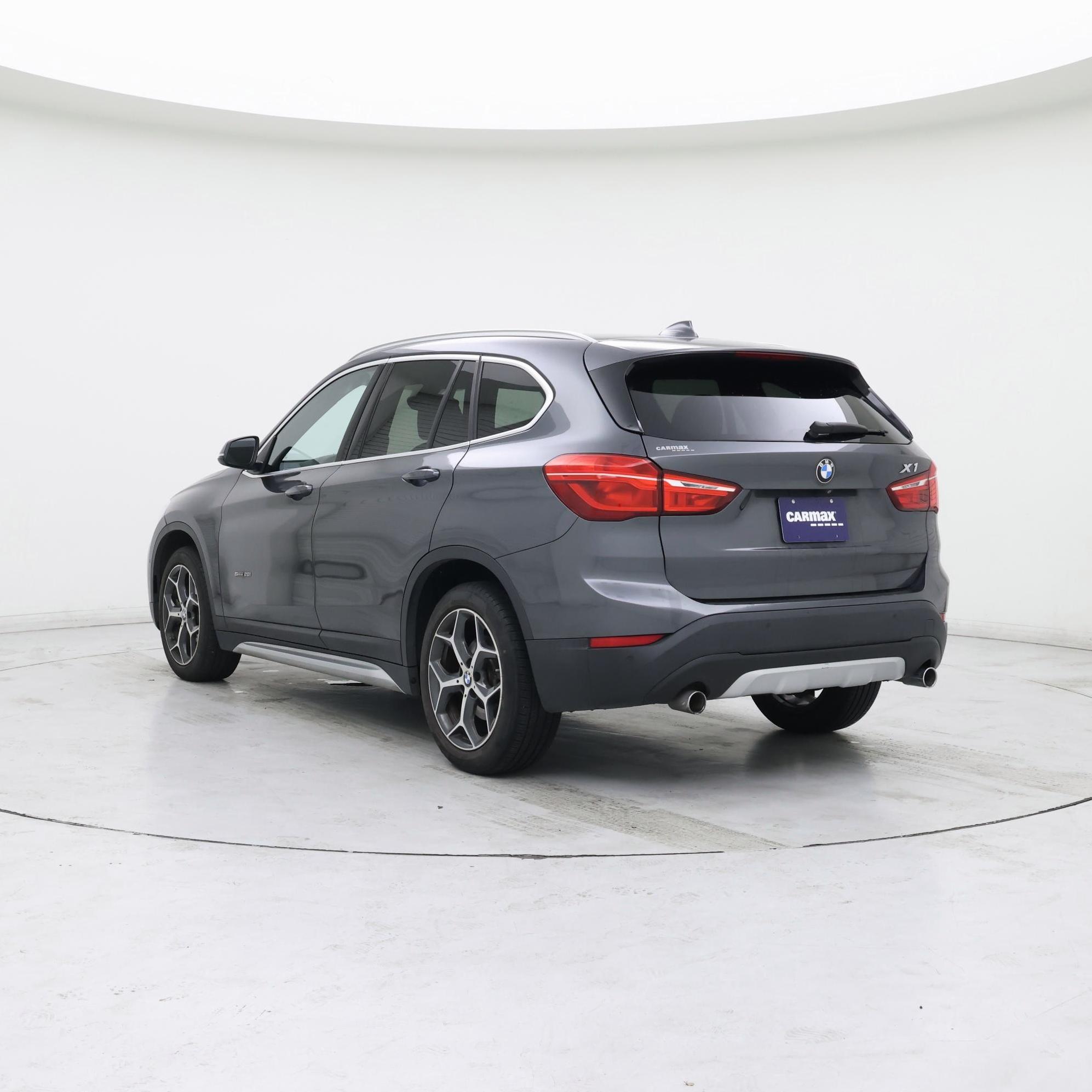 Thumbnail: 2018 BMW X1 - 2