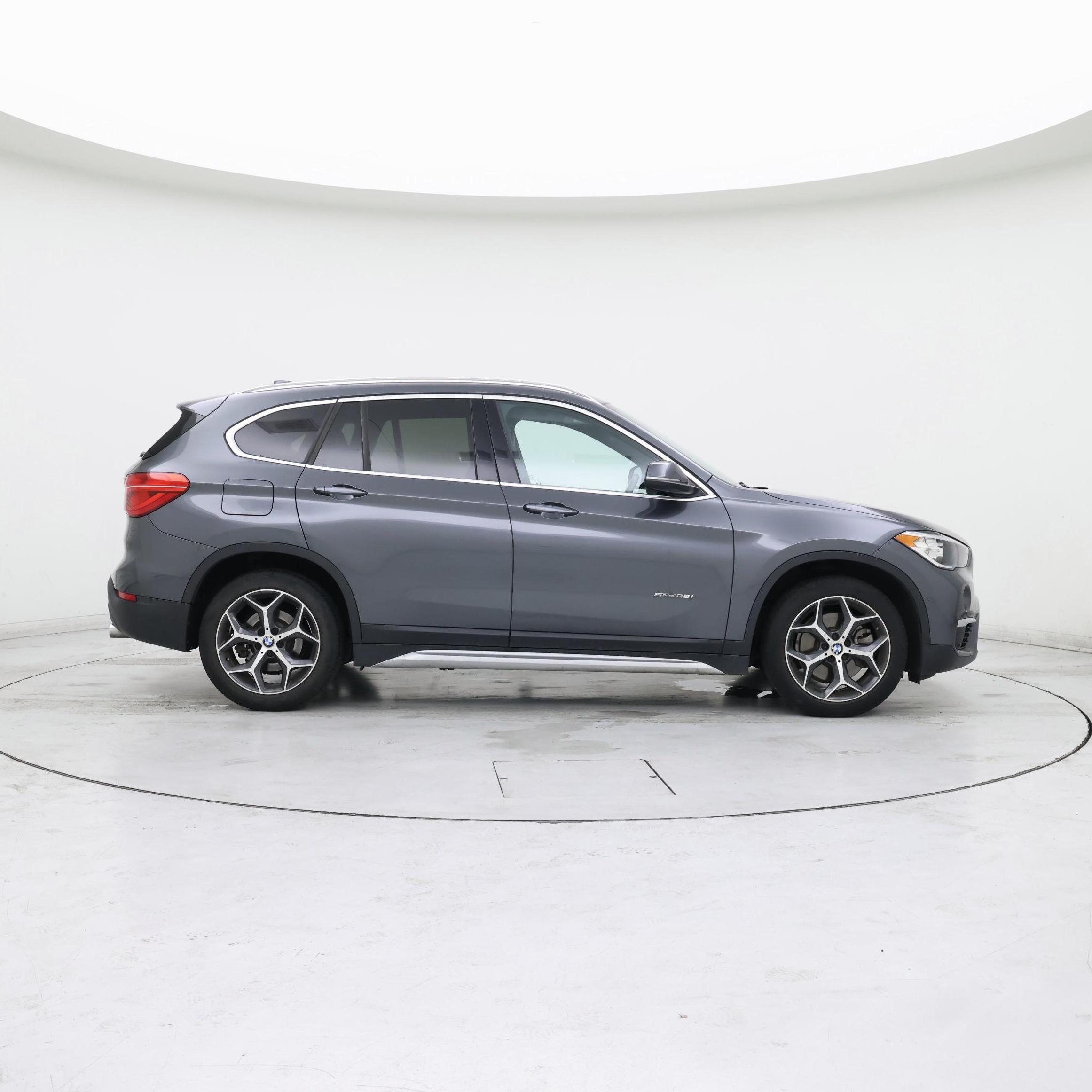 Thumbnail: 2018 BMW X1 - 7
