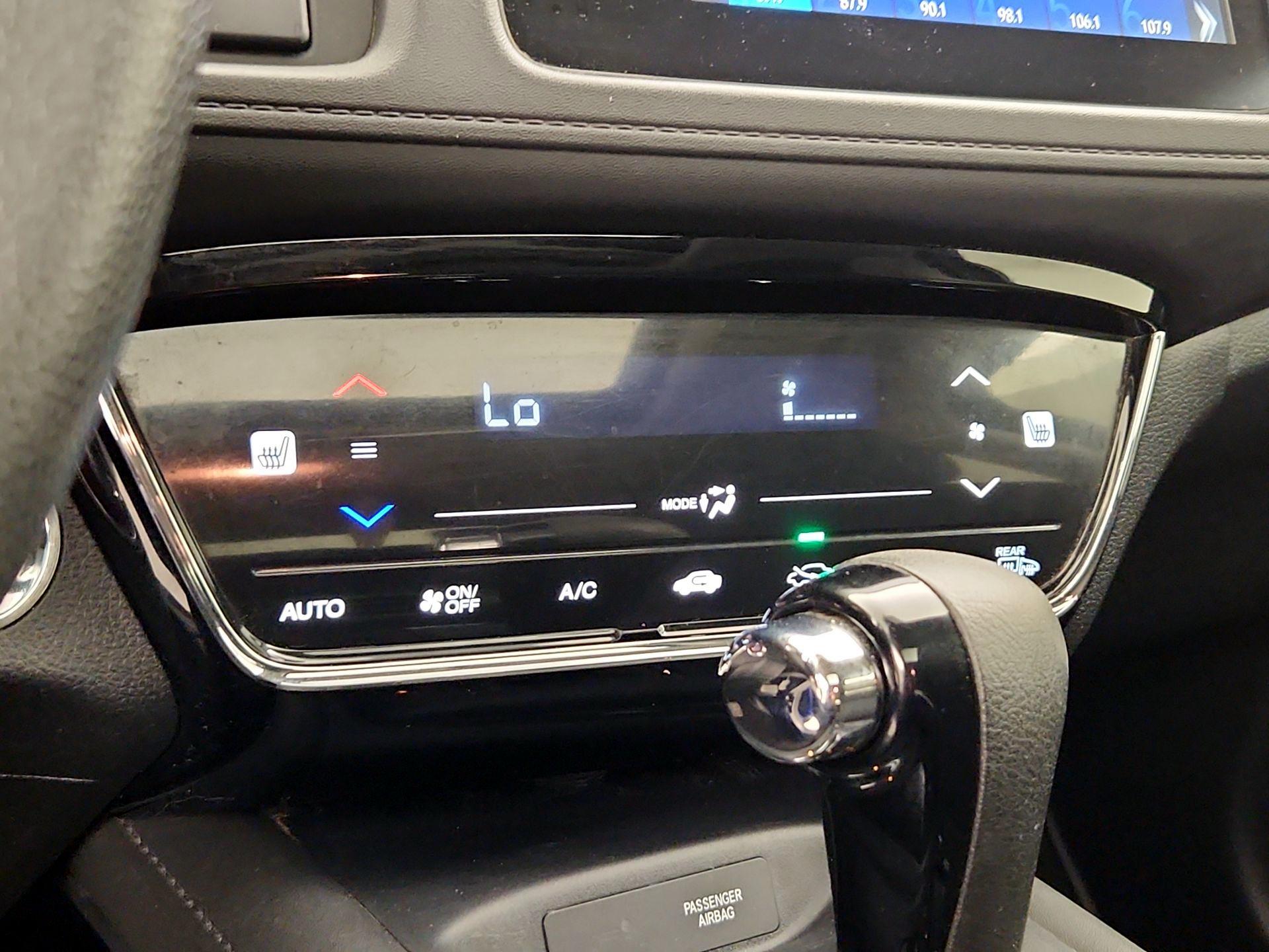 Thumbnail: 2018 Honda HR-V - 16